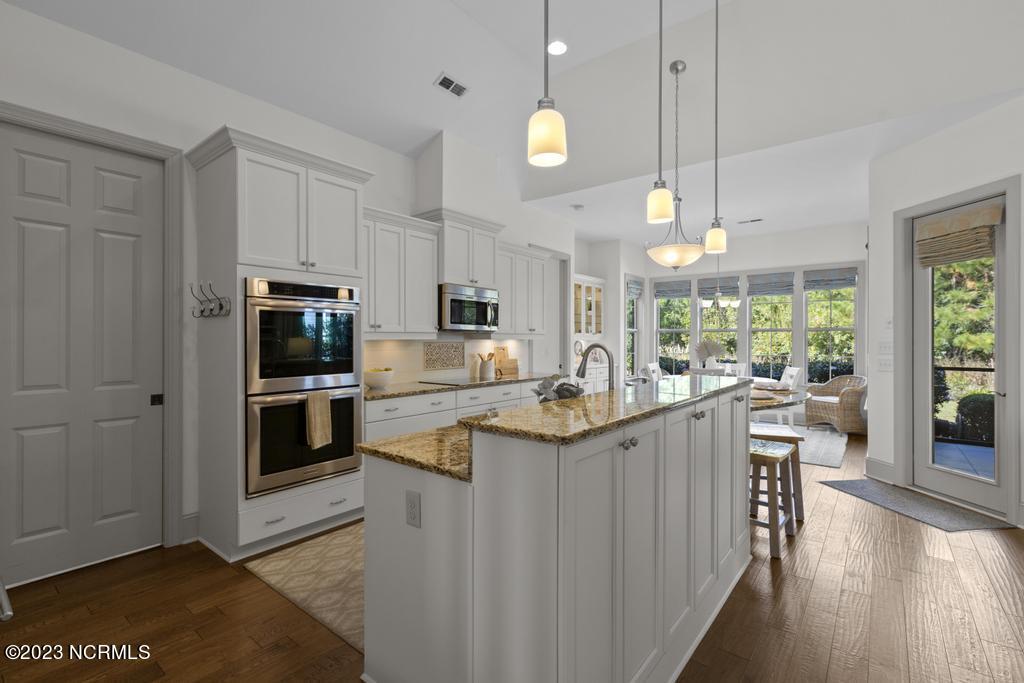 2627 Sugargrove Trail NE