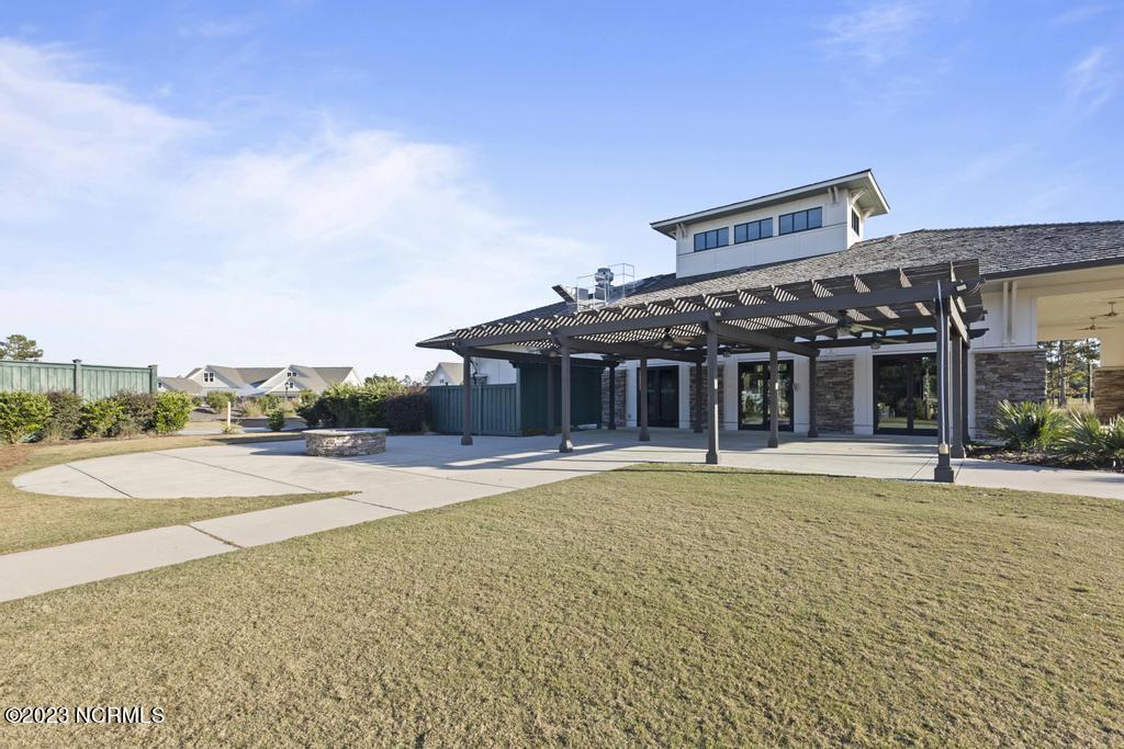 2627 Sugargrove Trail NE