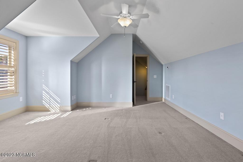 2627 Sugargrove Trail NE