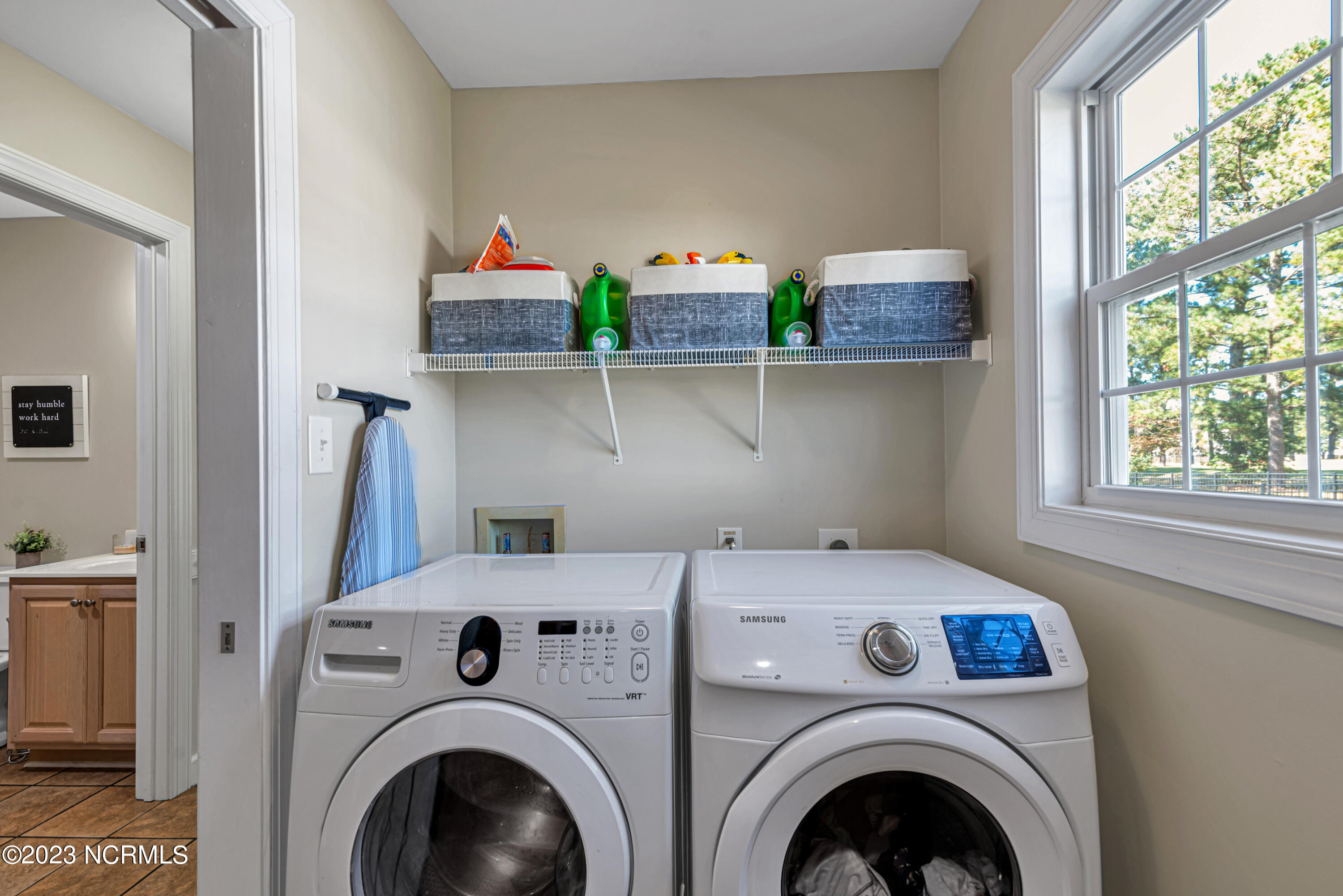 102 Cross Creek Drive