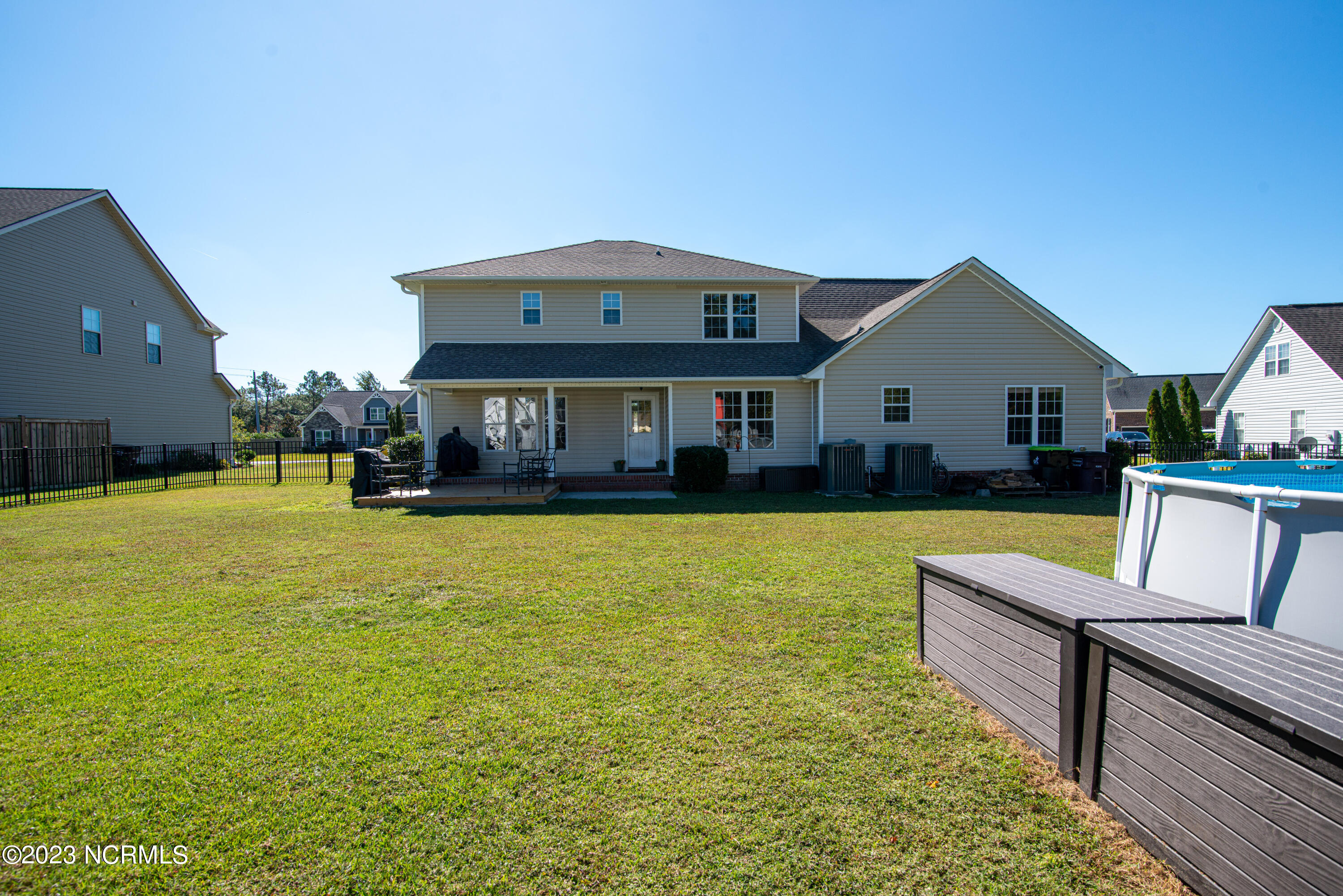 102 Cross Creek Drive