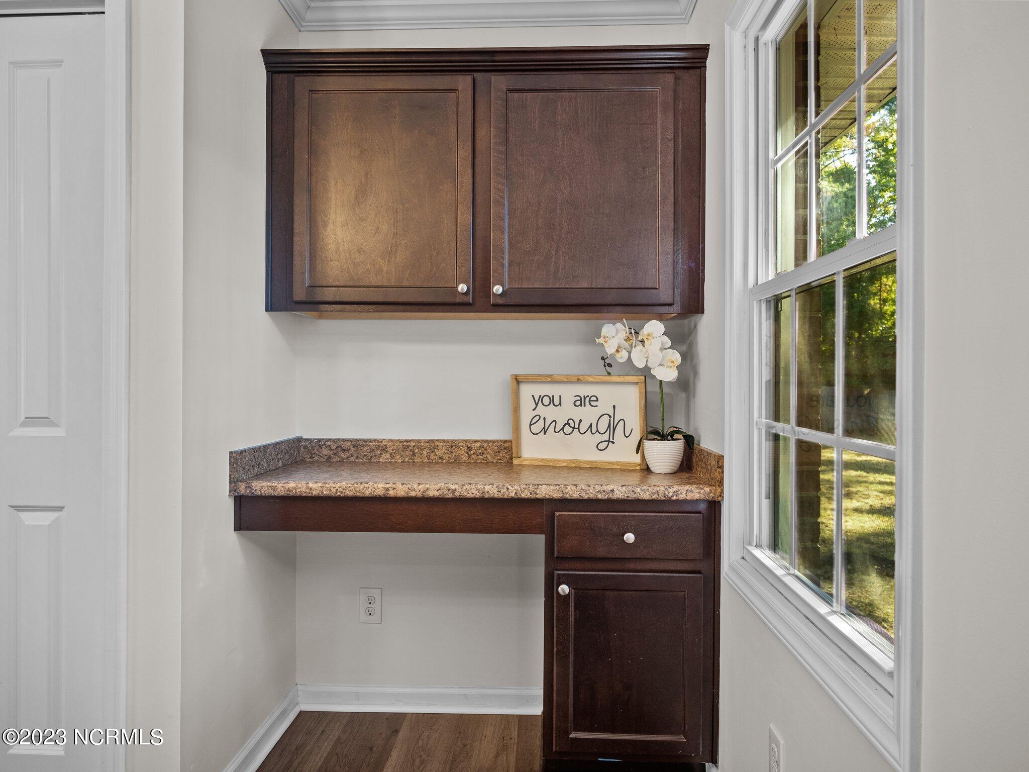 120 Meadowview Court