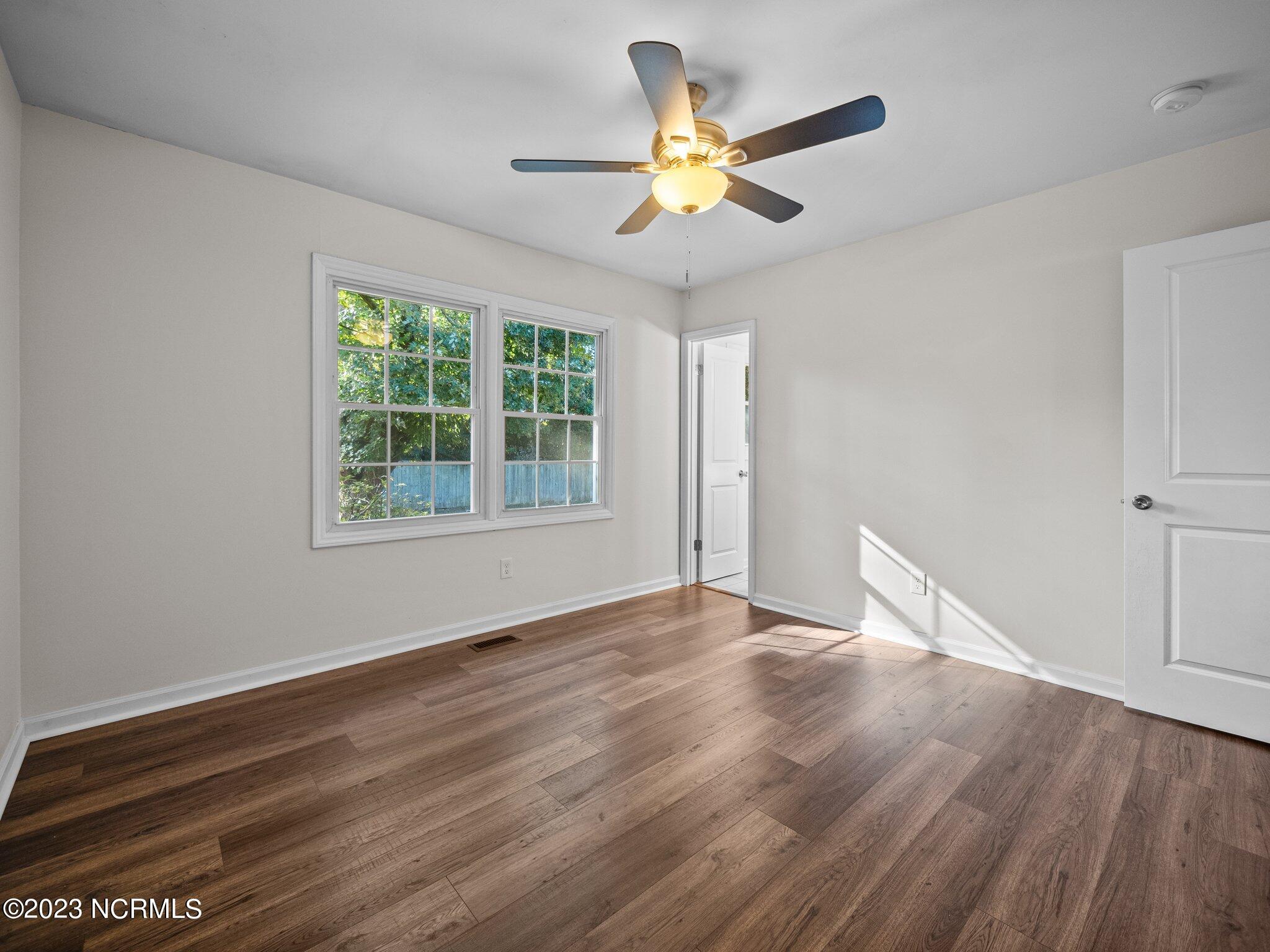 120 Meadowview Court