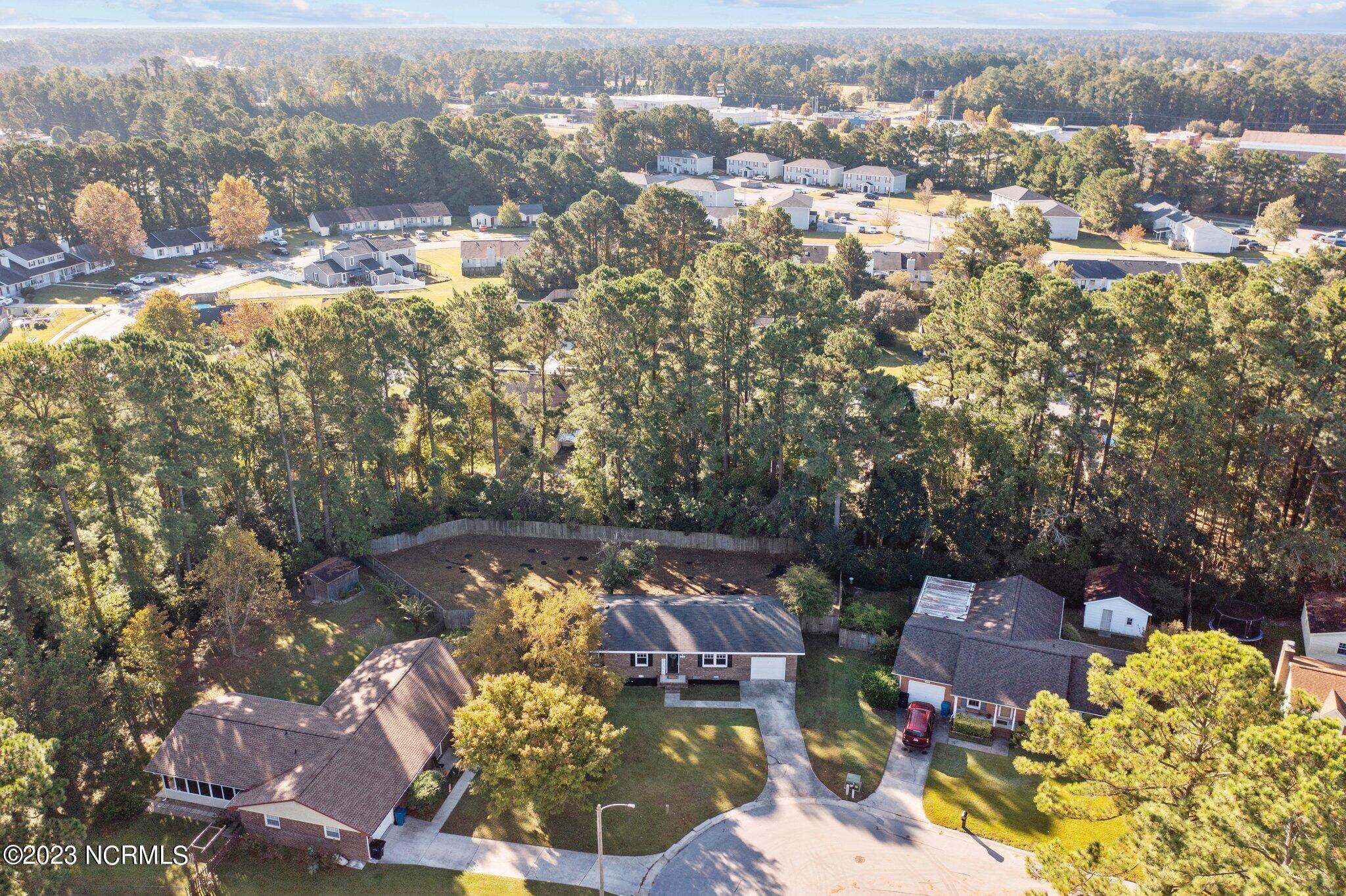 120 Meadowview Court