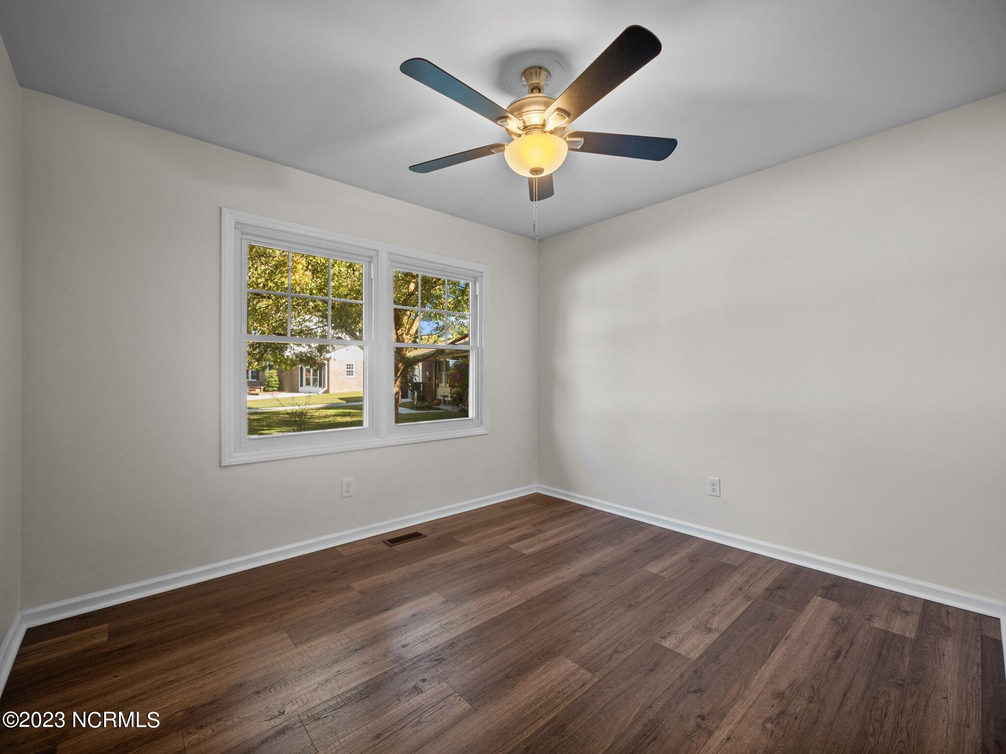 120 Meadowview Court