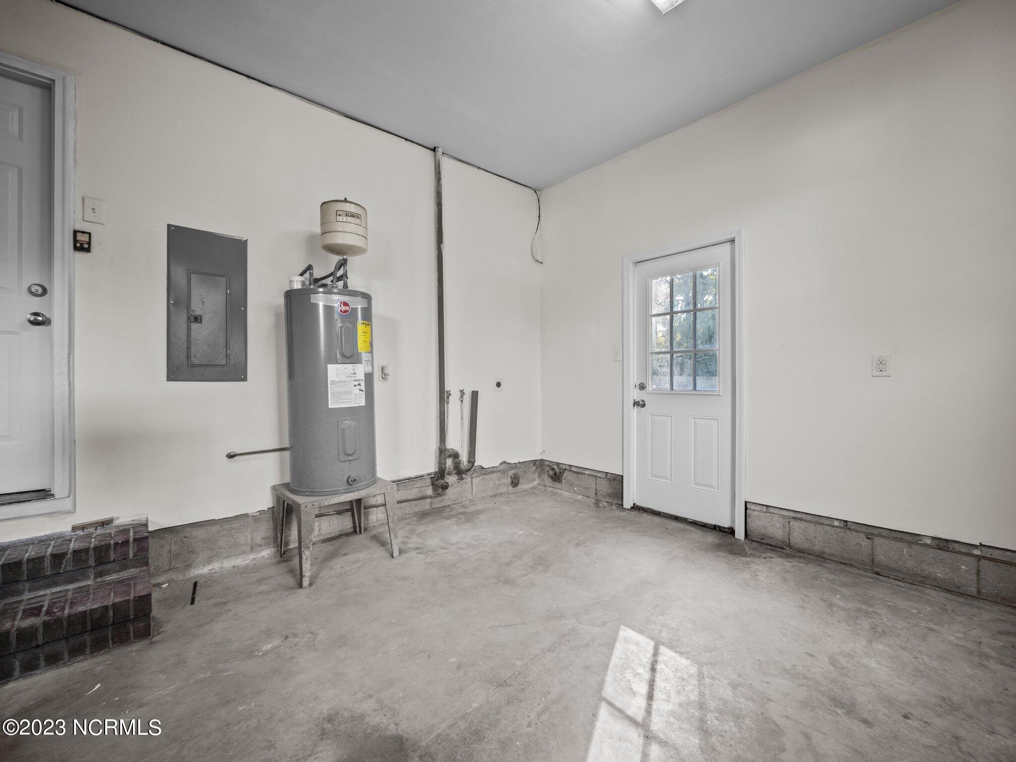 120 Meadowview Court