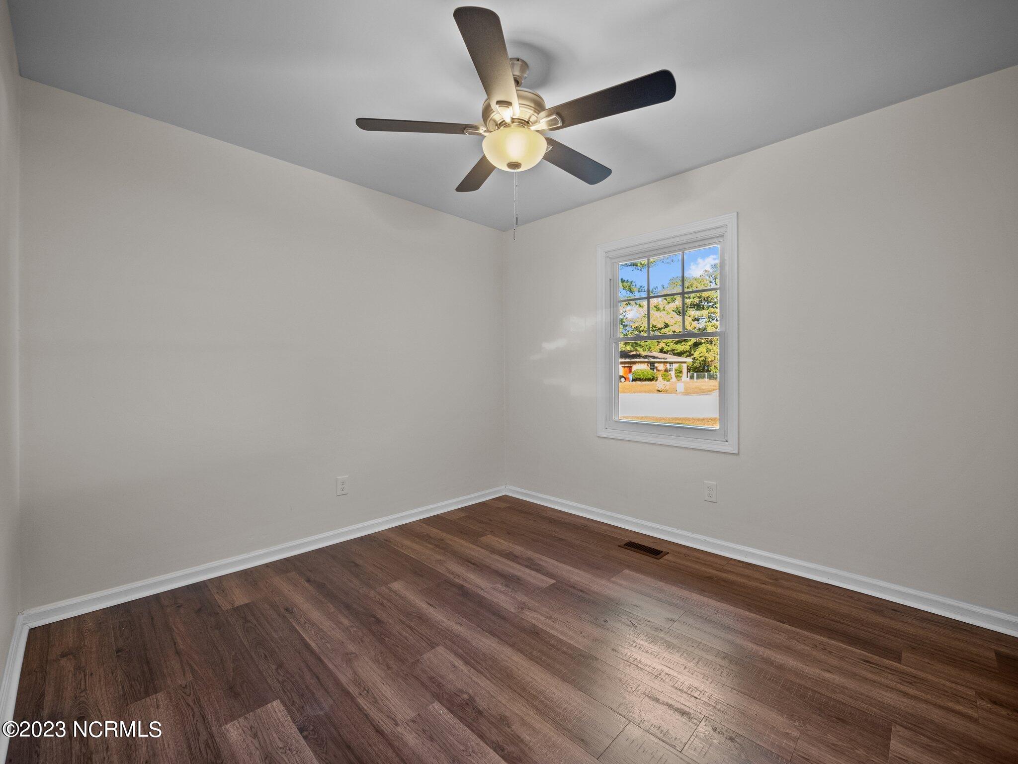 120 Meadowview Court