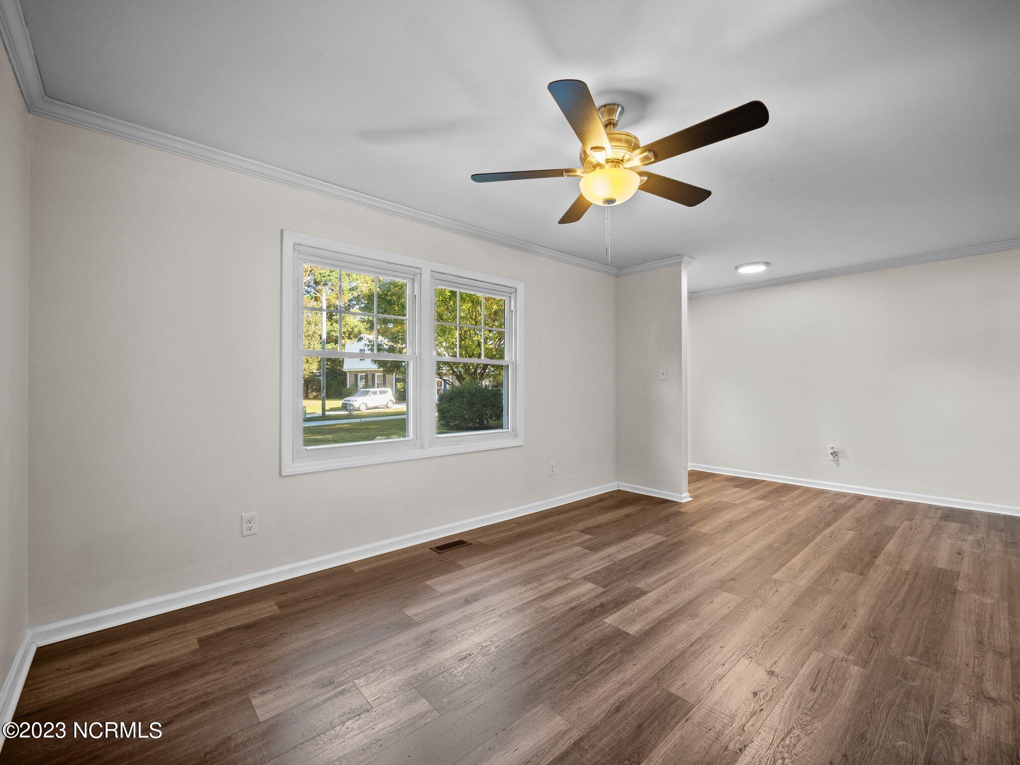 120 Meadowview Court