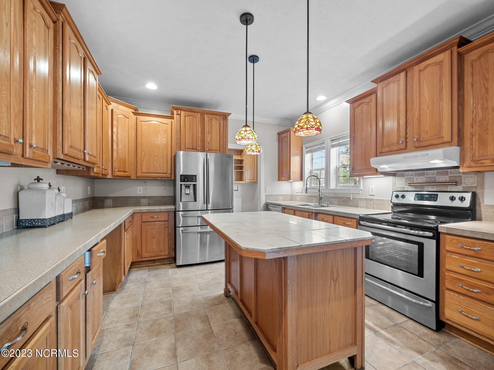 321 Touch Me Not Drive