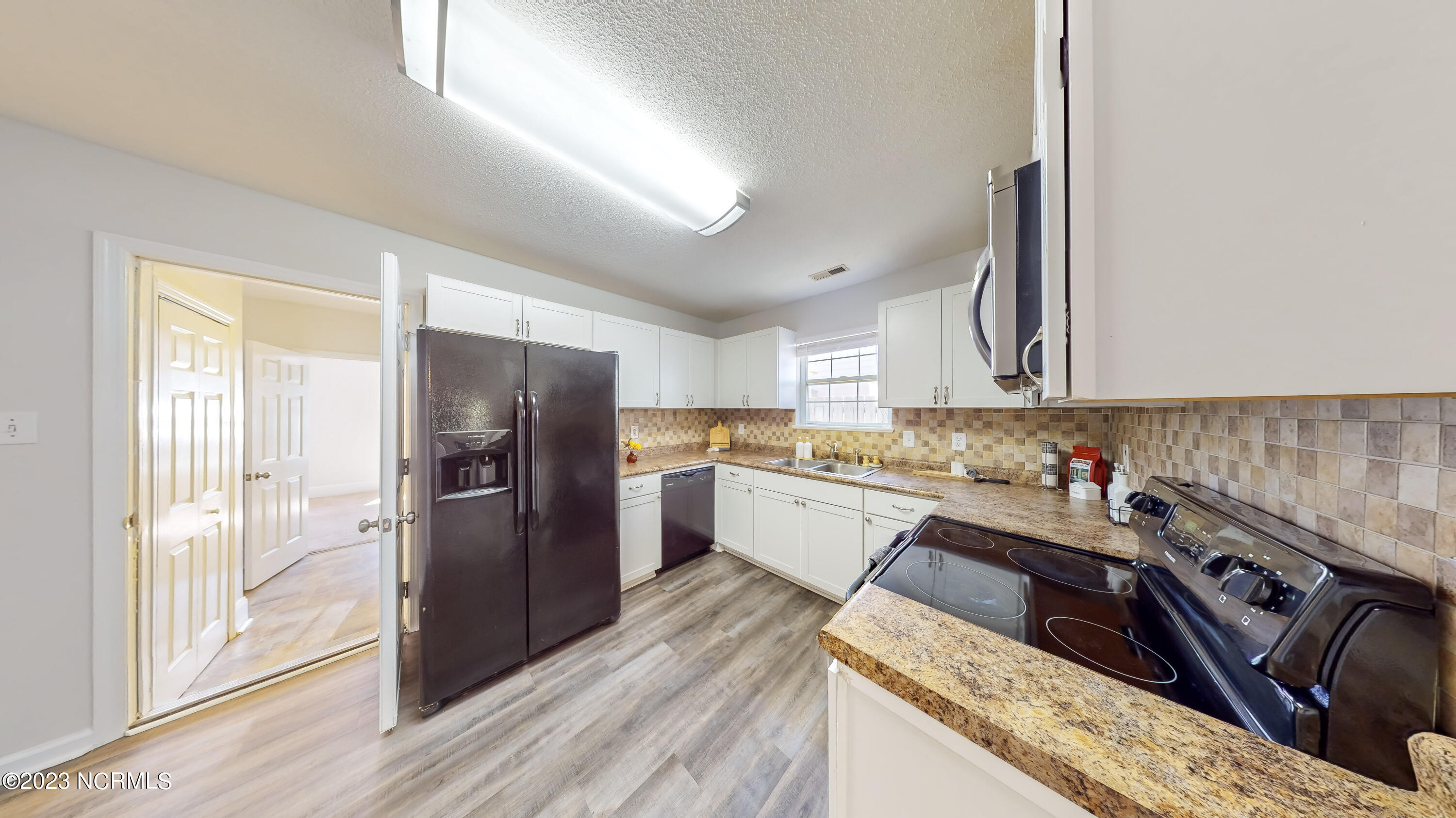 3013 E Windgate Court