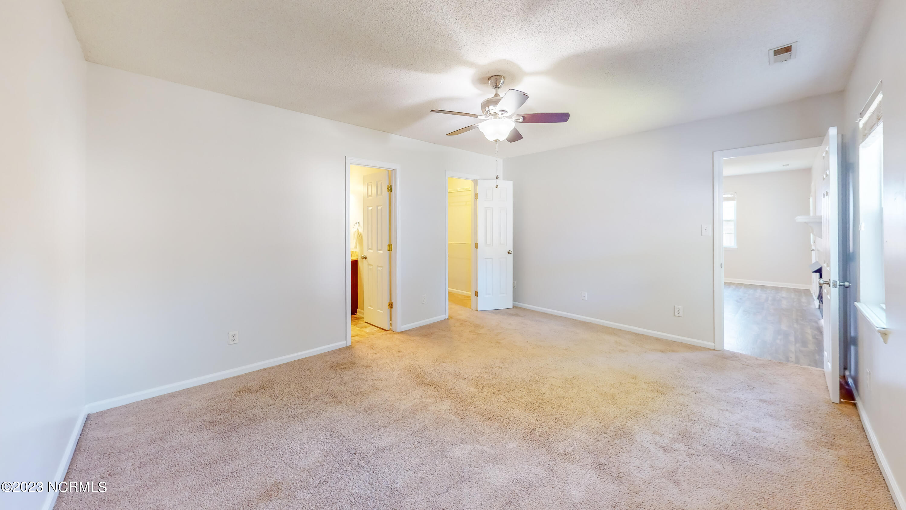 3013 E Windgate Court