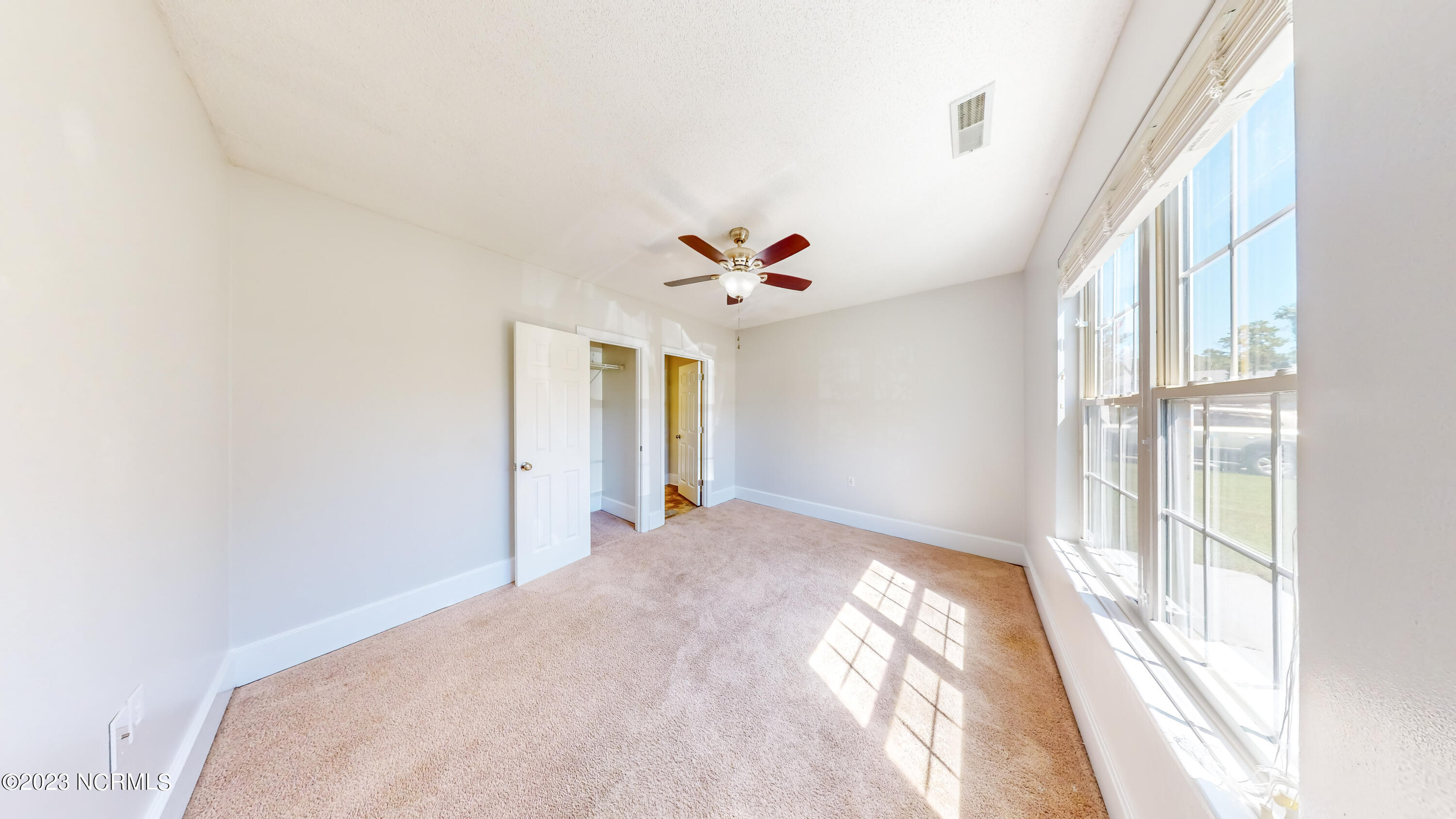 3013 E Windgate Court