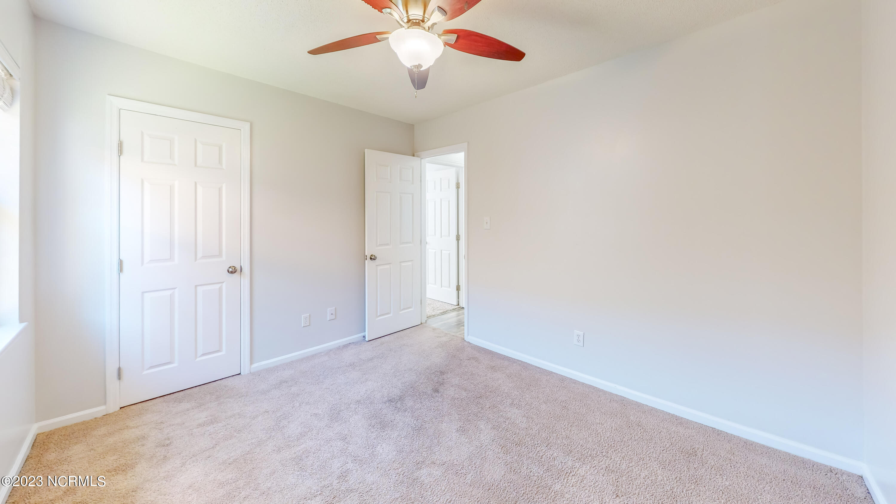 3013 E Windgate Court