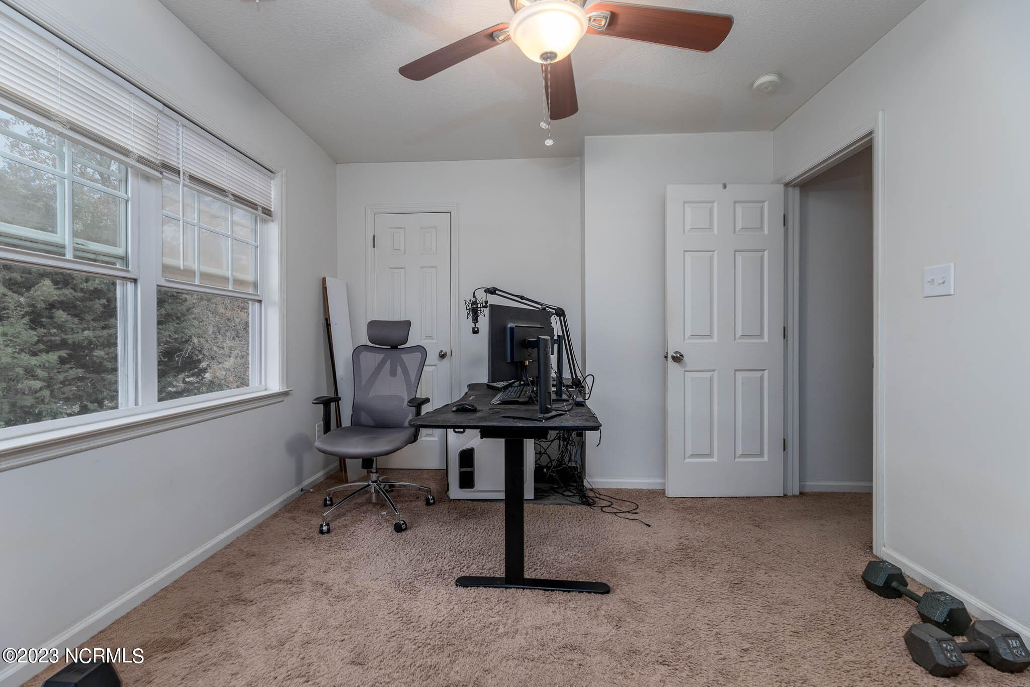 27 E Doris Avenue, 111