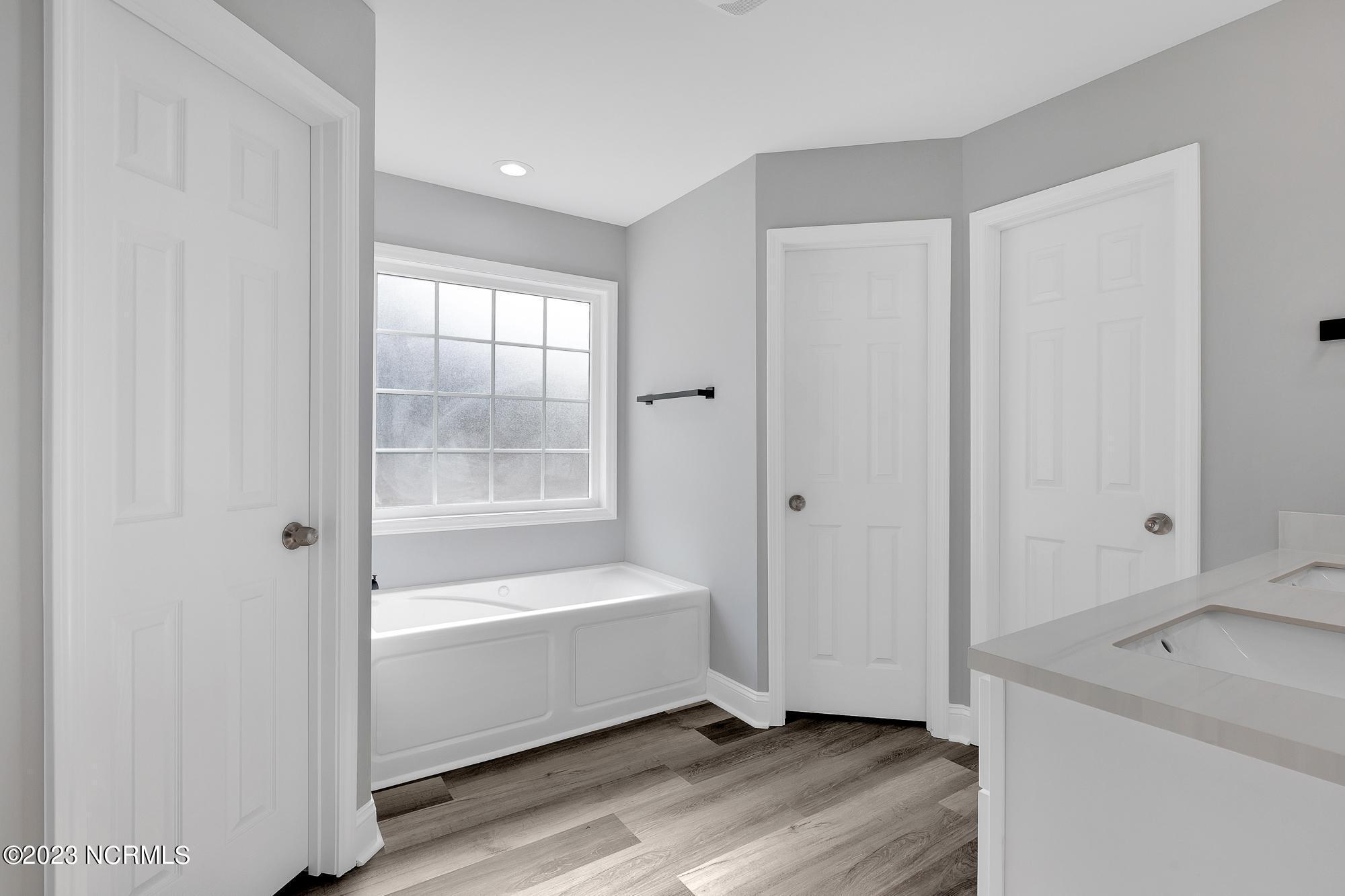 888 Old Folkstone Road