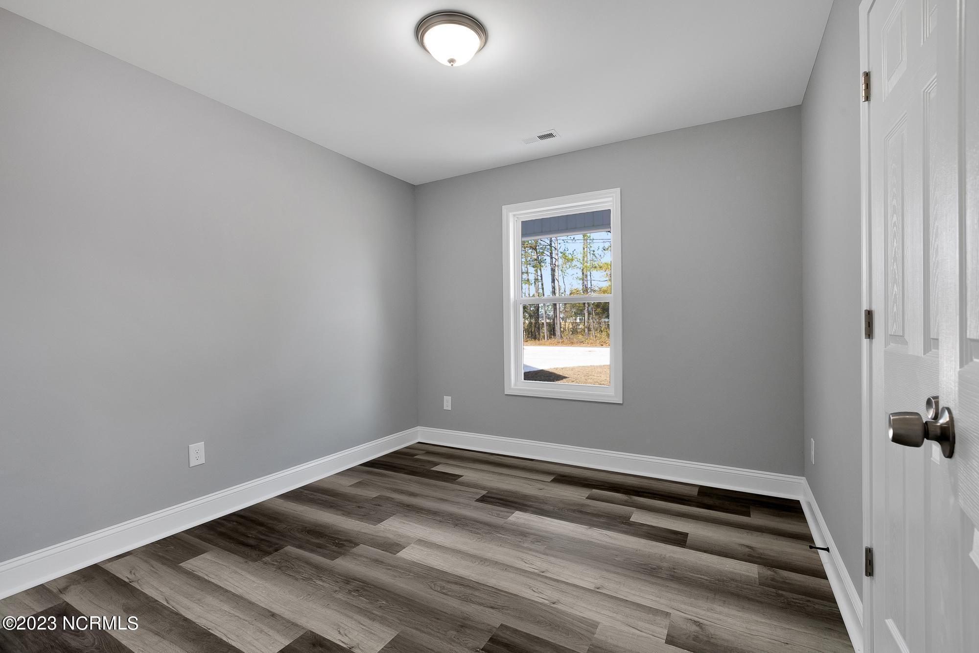 888 Old Folkstone Road