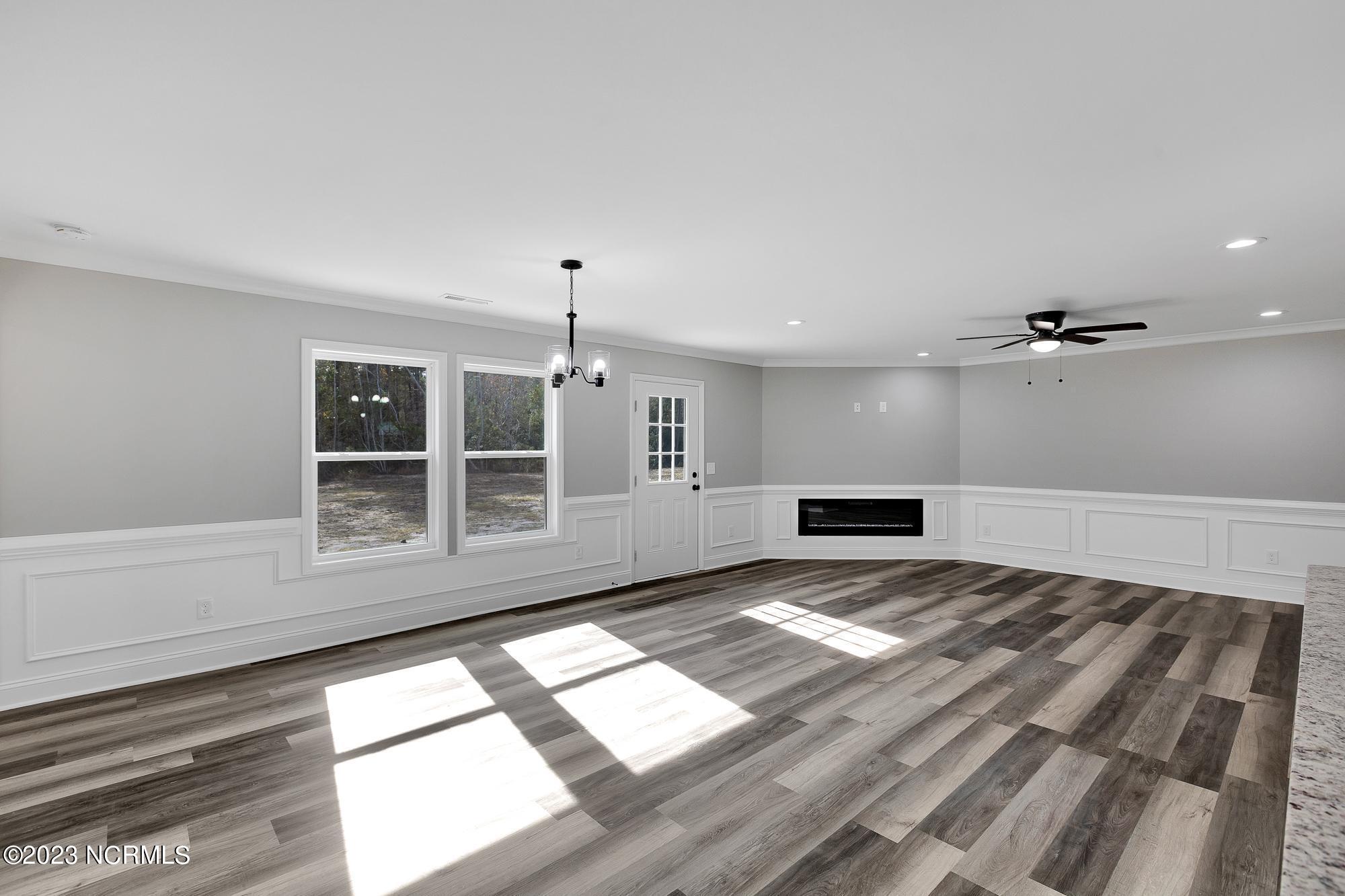 888 Old Folkstone Road