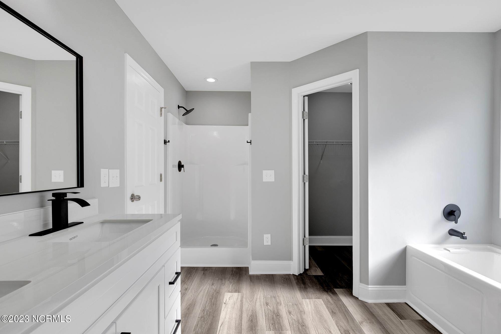 888 Old Folkstone Road