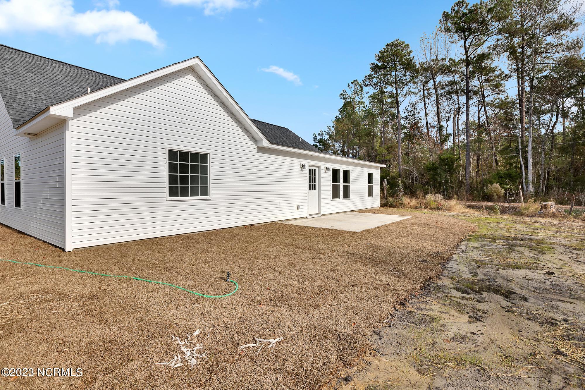 888 Old Folkstone Road