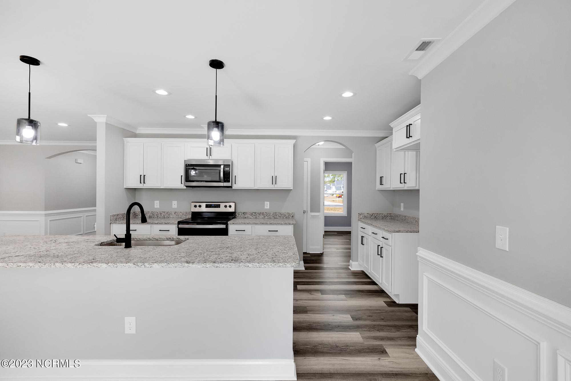 888 Old Folkstone Road