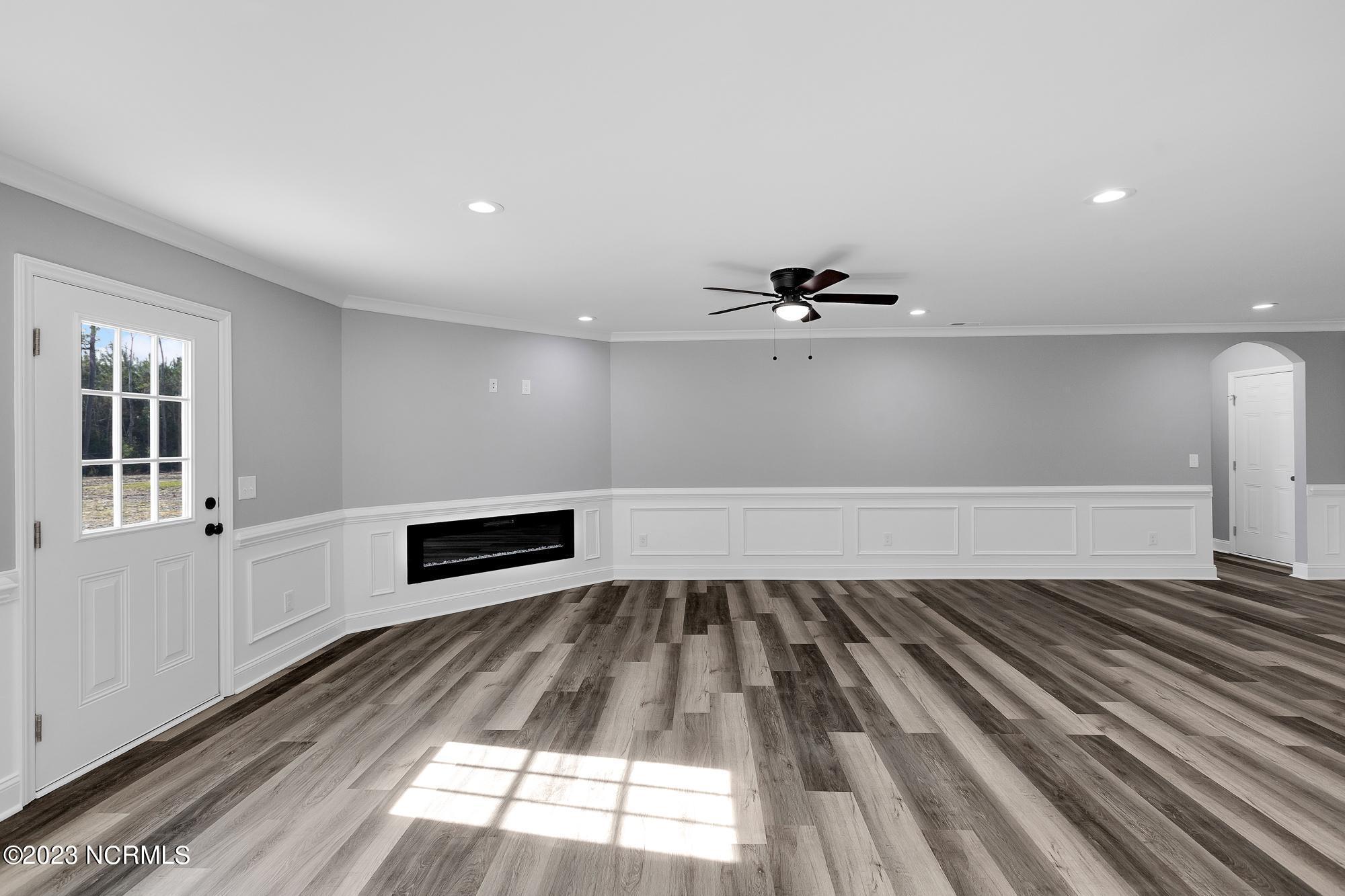 888 Old Folkstone Road