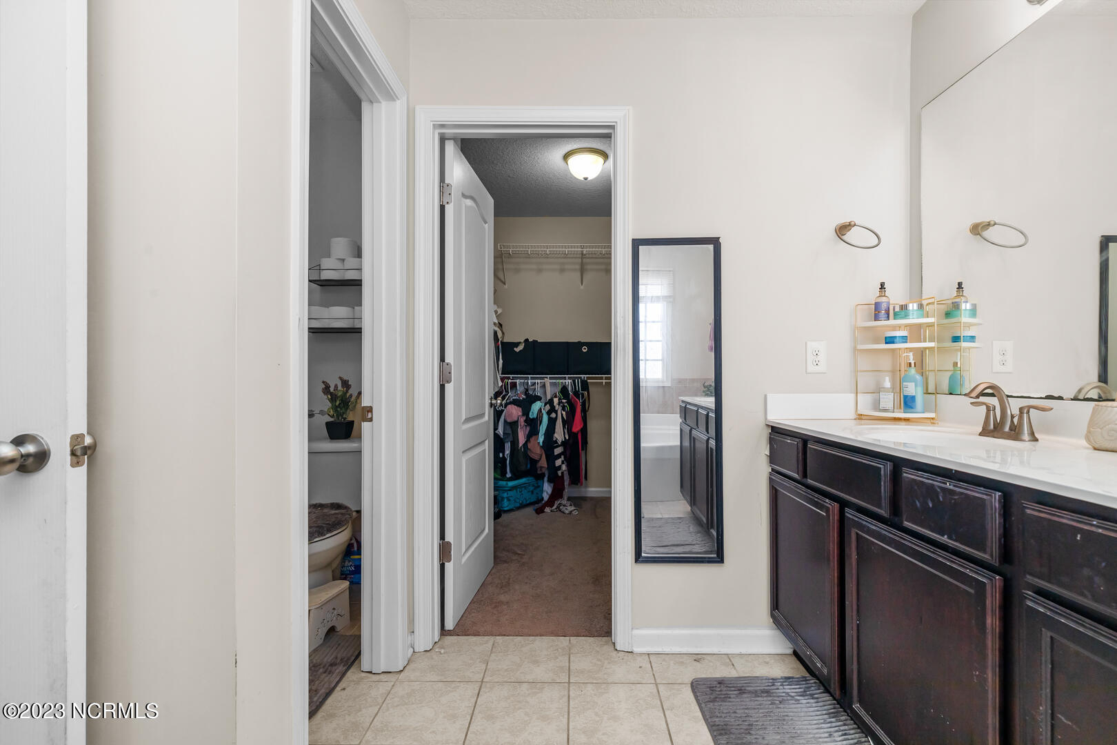 303 Aquamarine Circle