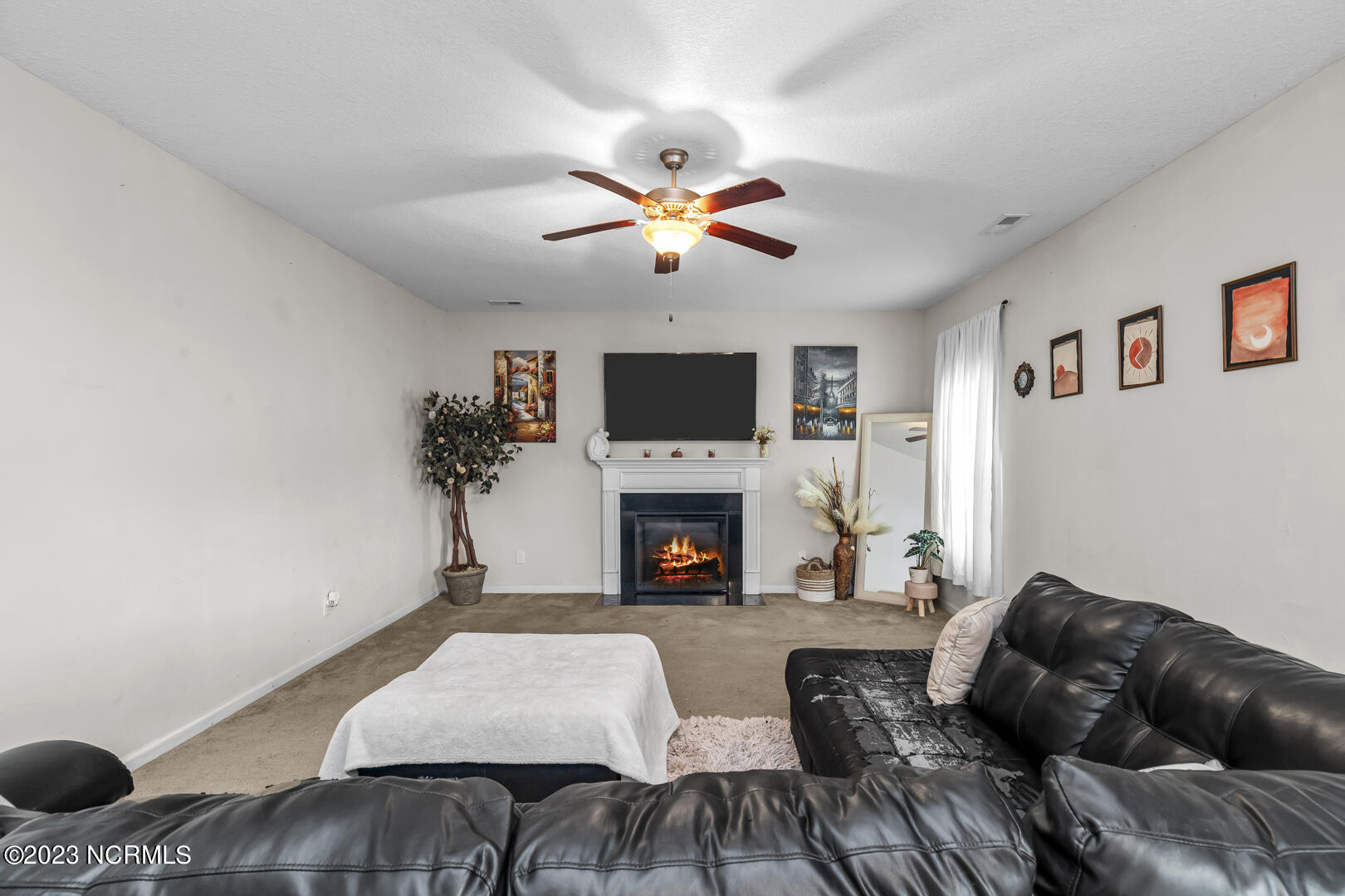 303 Aquamarine Circle