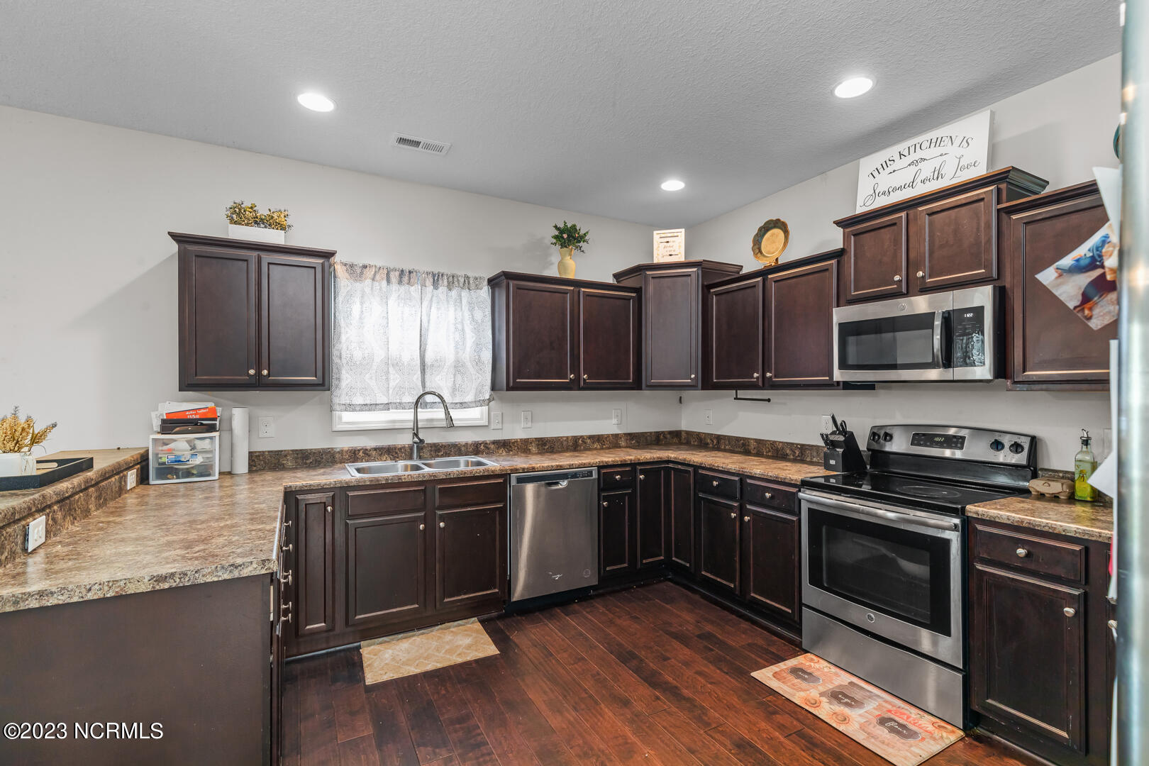 303 Aquamarine Circle