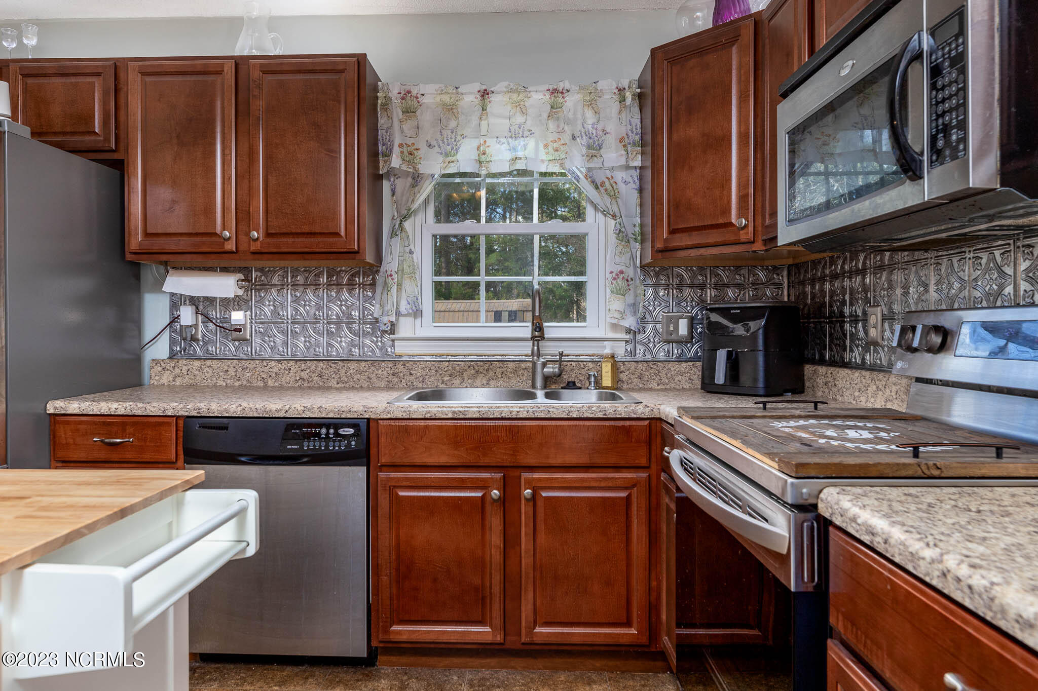 107 Forest View Drive