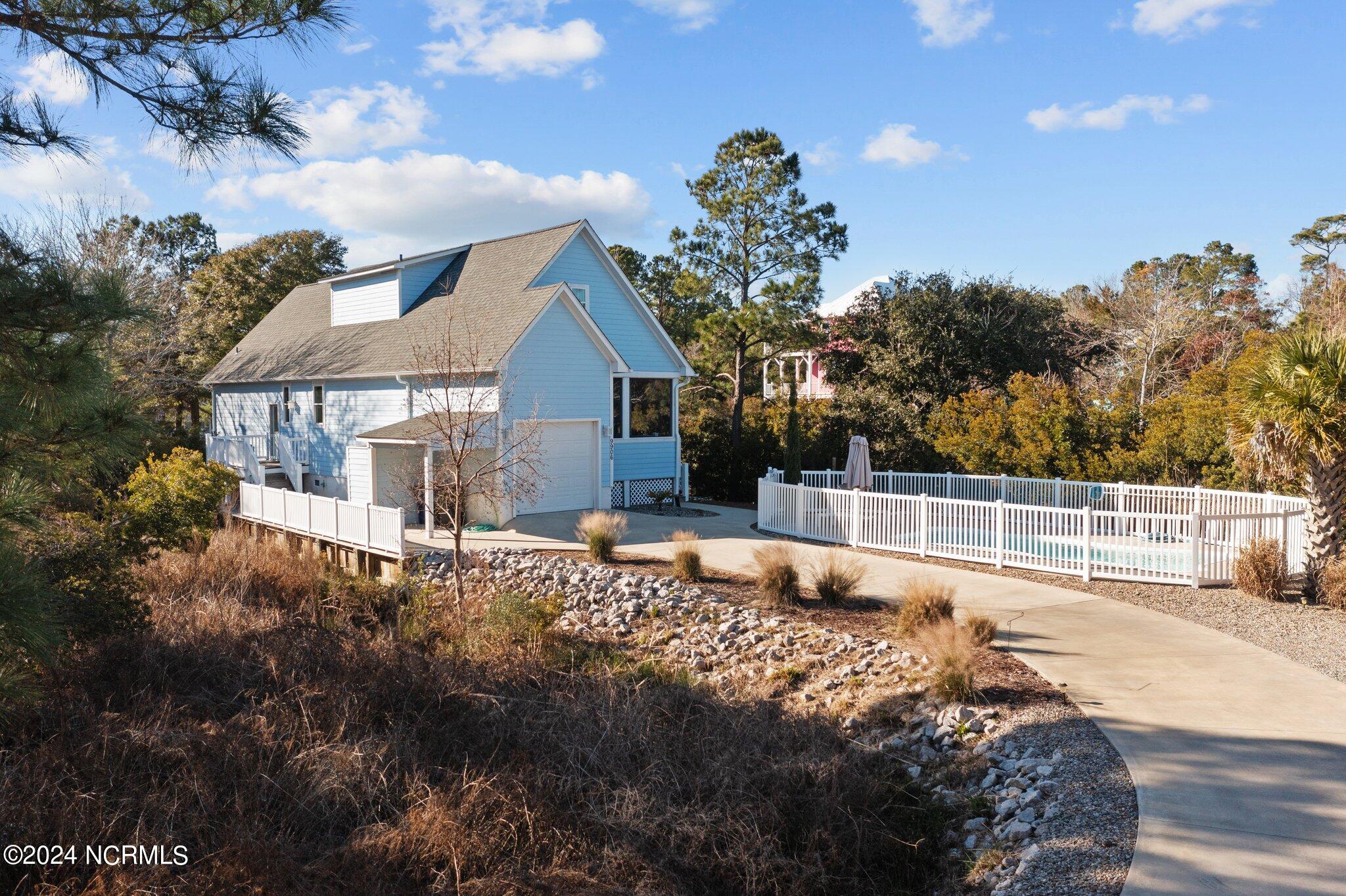 9908 Thistleroy Lane