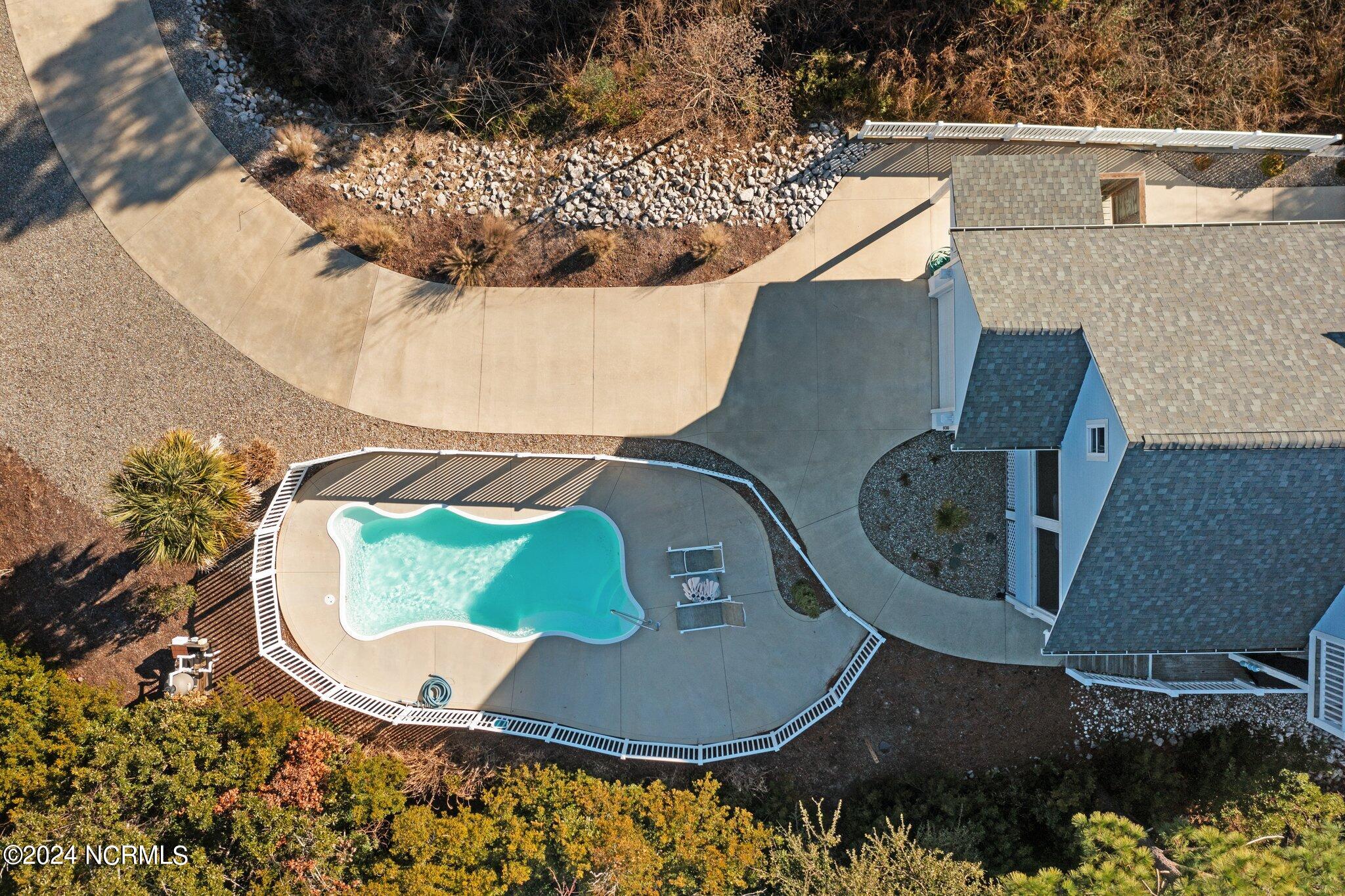 9908 Thistleroy Lane