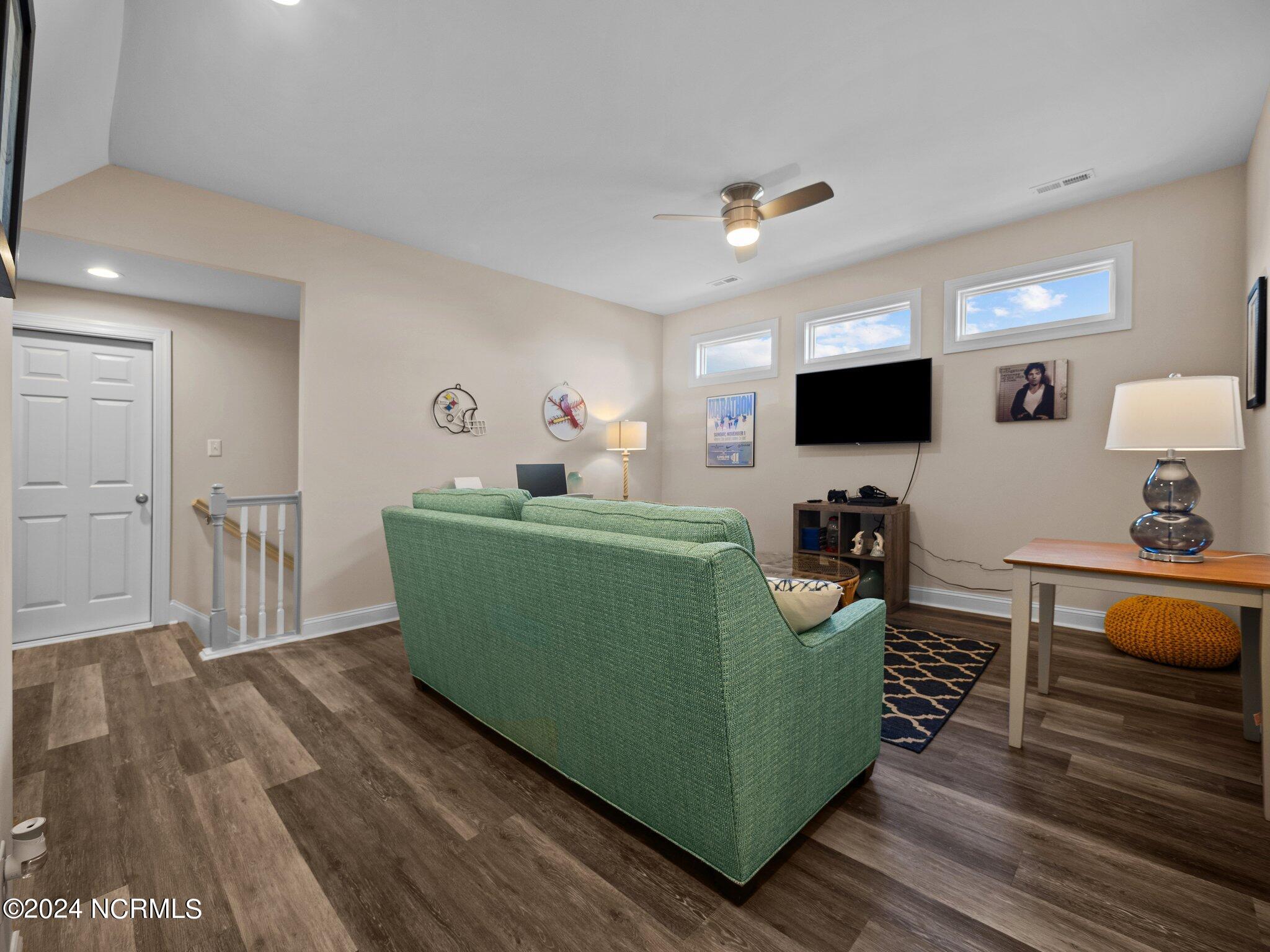 9908 Thistleroy Lane