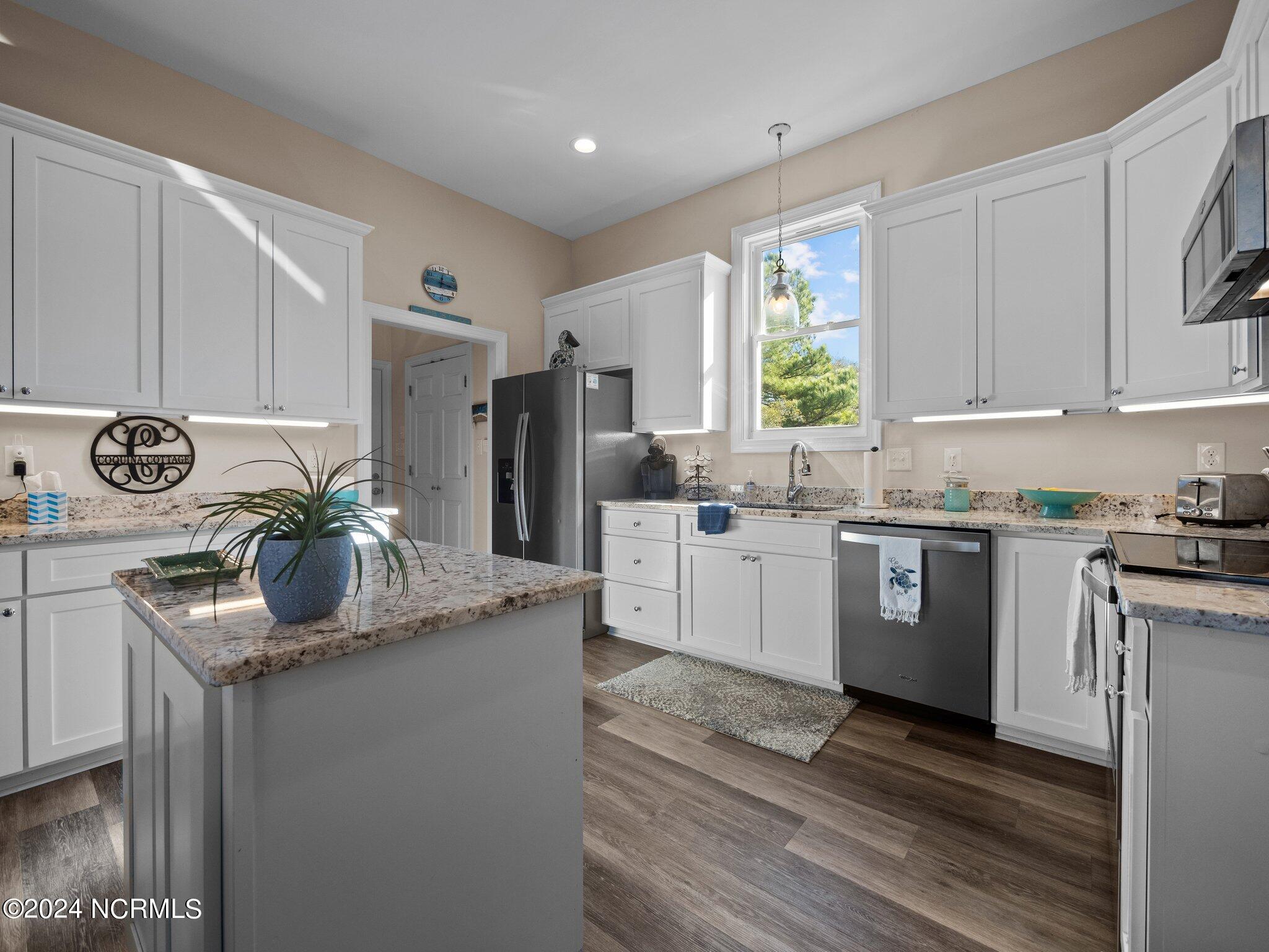 9908 Thistleroy Lane