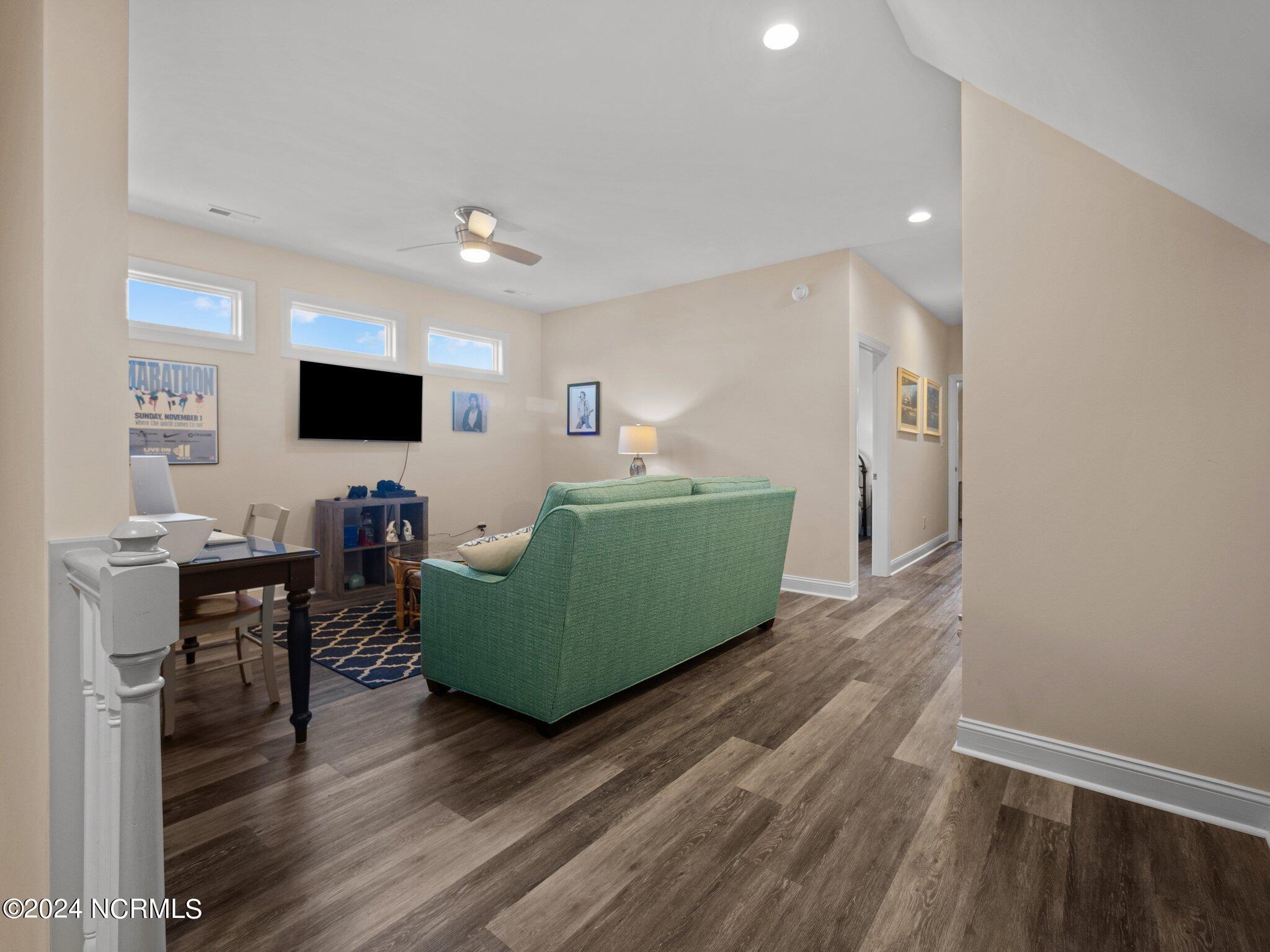 9908 Thistleroy Lane