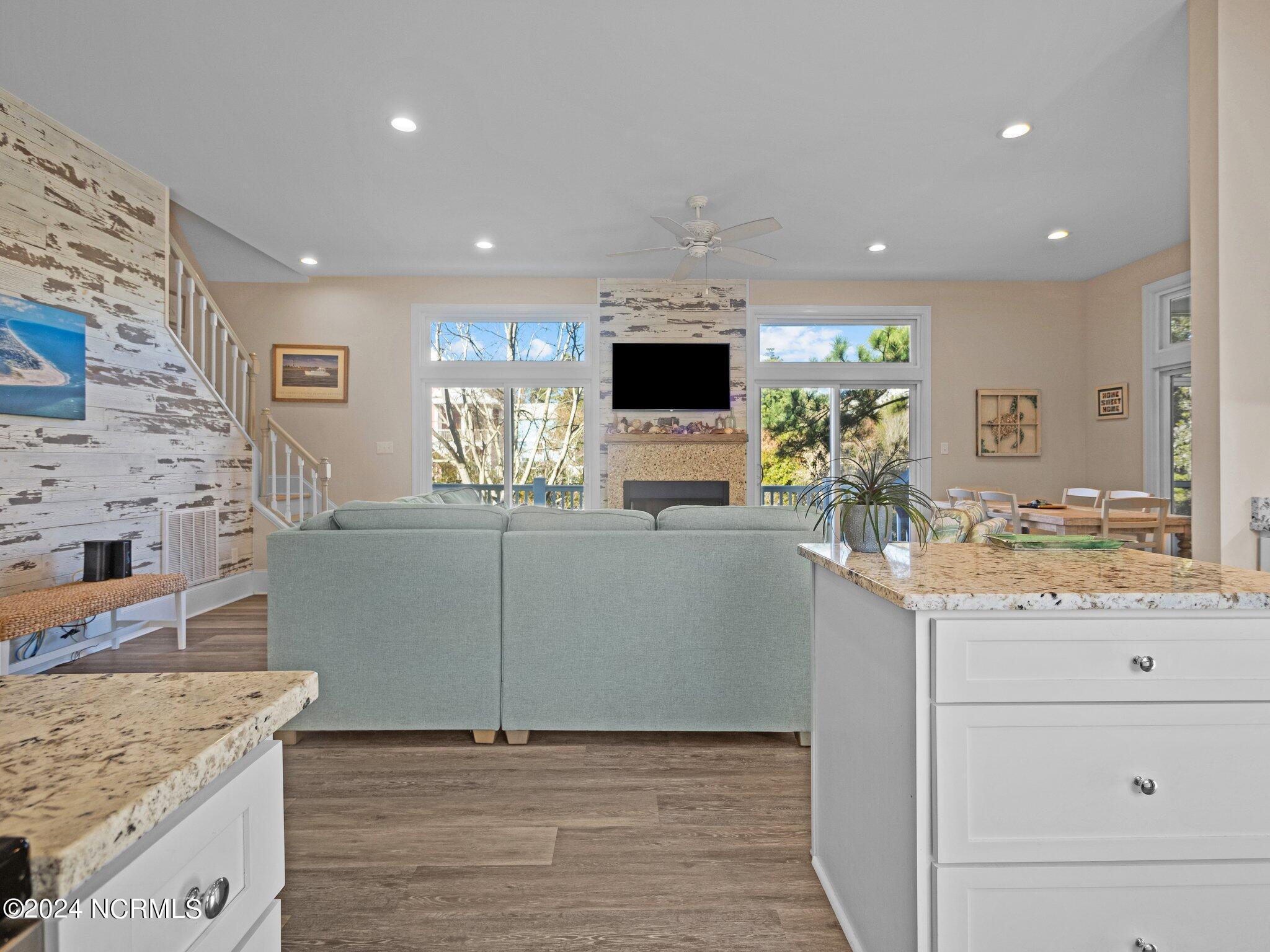 9908 Thistleroy Lane