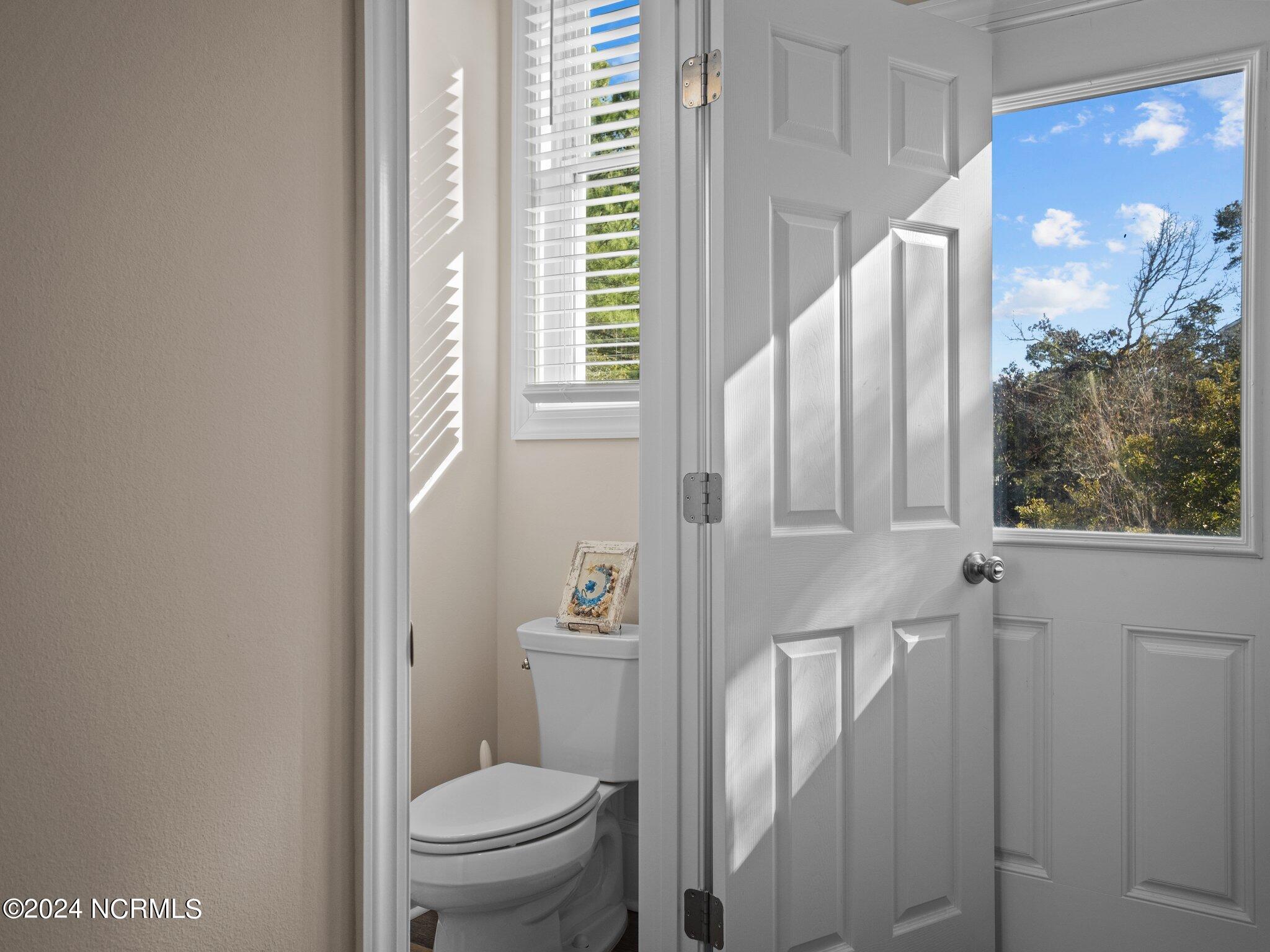 9908 Thistleroy Lane