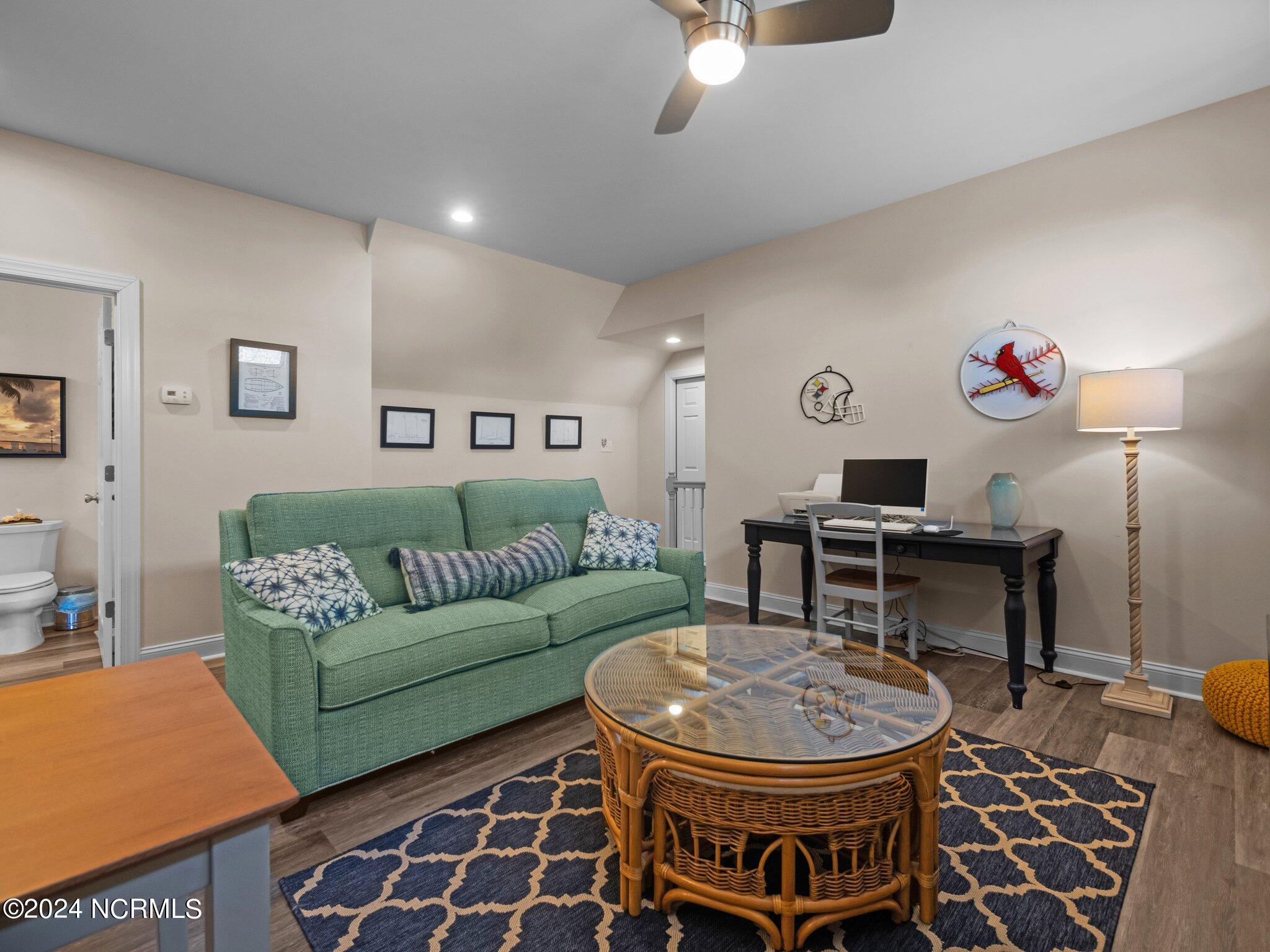 9908 Thistleroy Lane