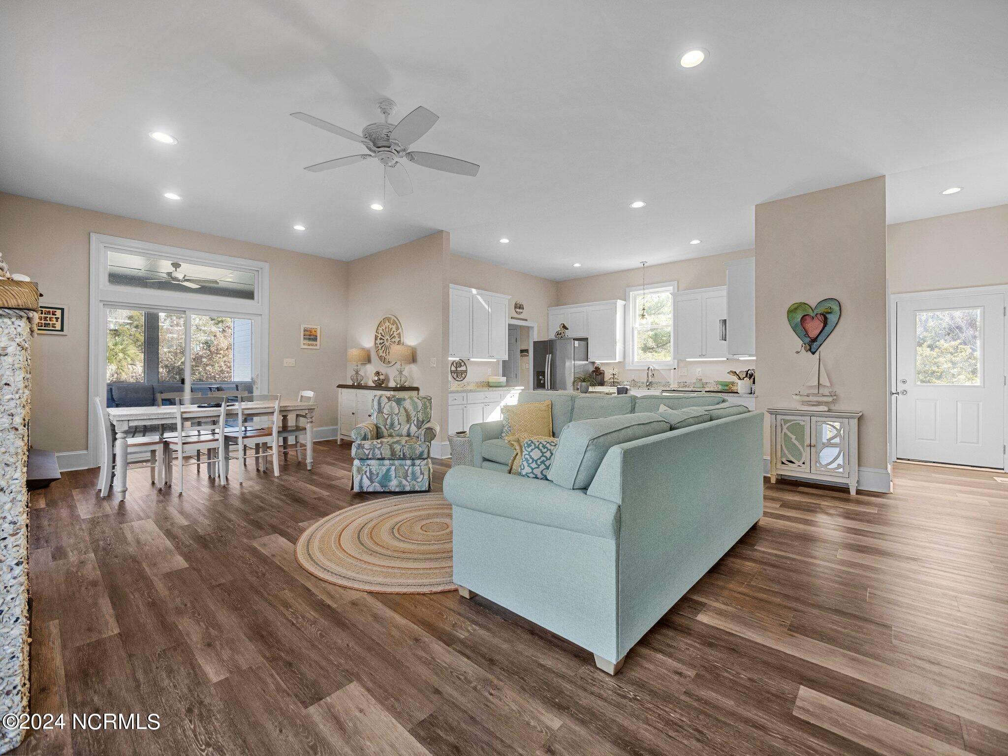 9908 Thistleroy Lane