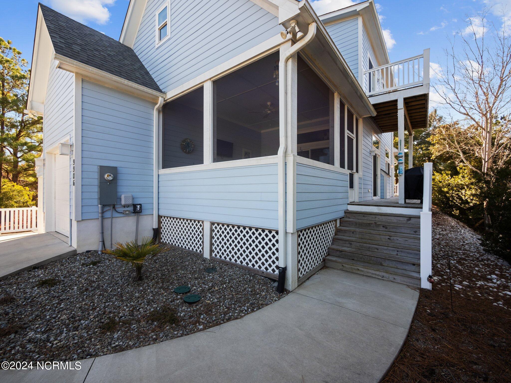 9908 Thistleroy Lane