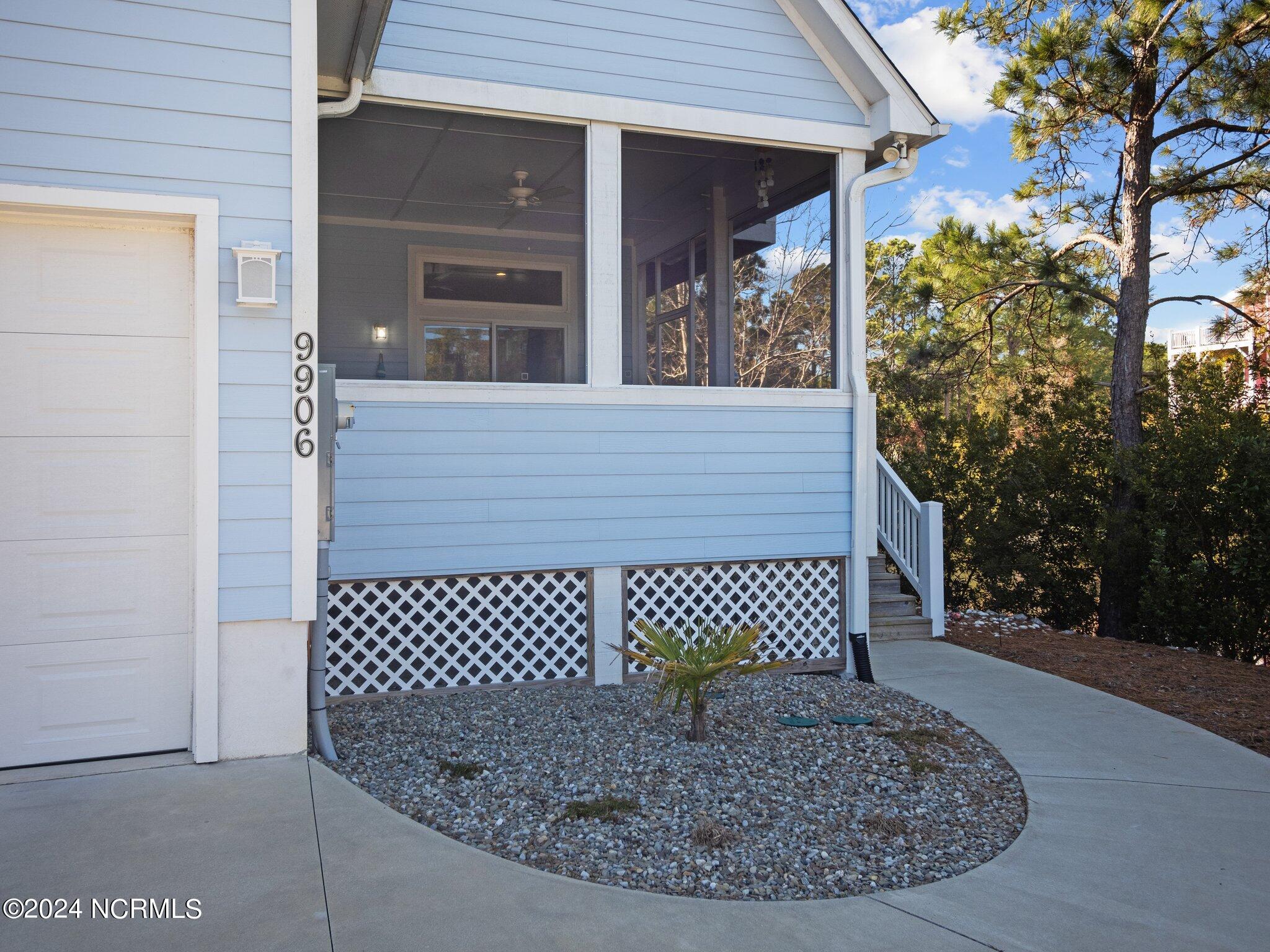 9908 Thistleroy Lane