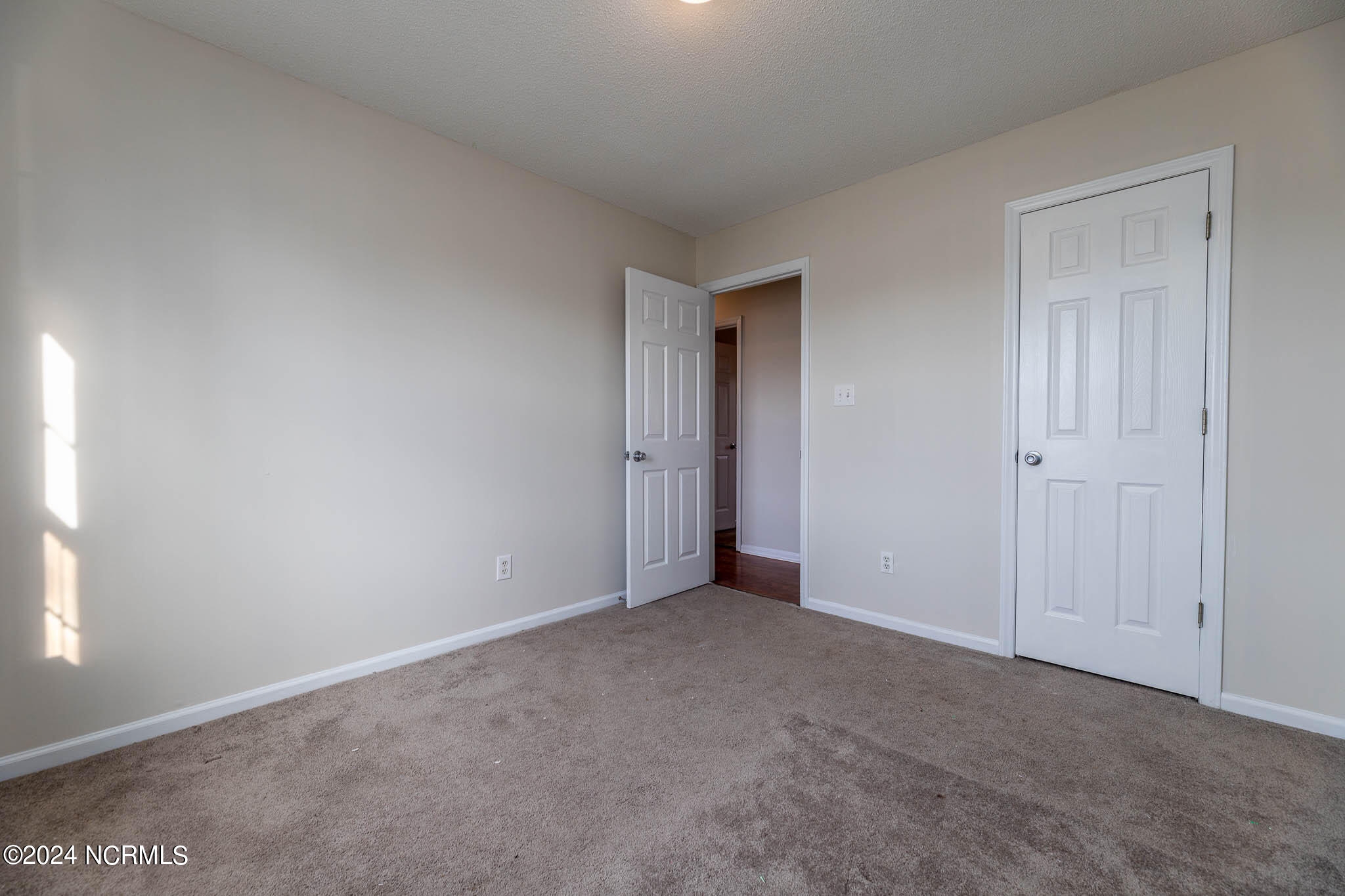 420 Hunting Green Drive