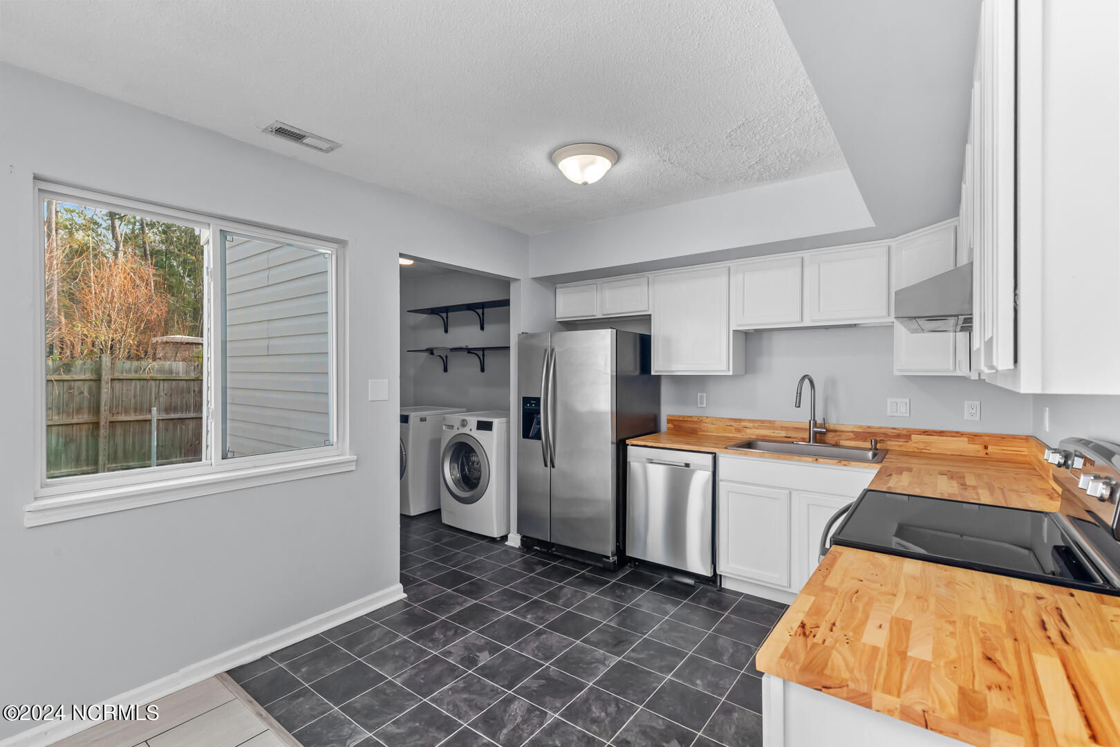 210 Myrtlewood Circle