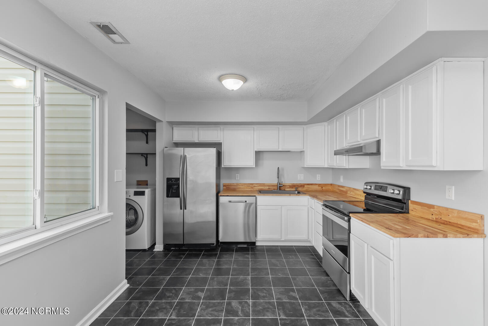 210 Myrtlewood Circle