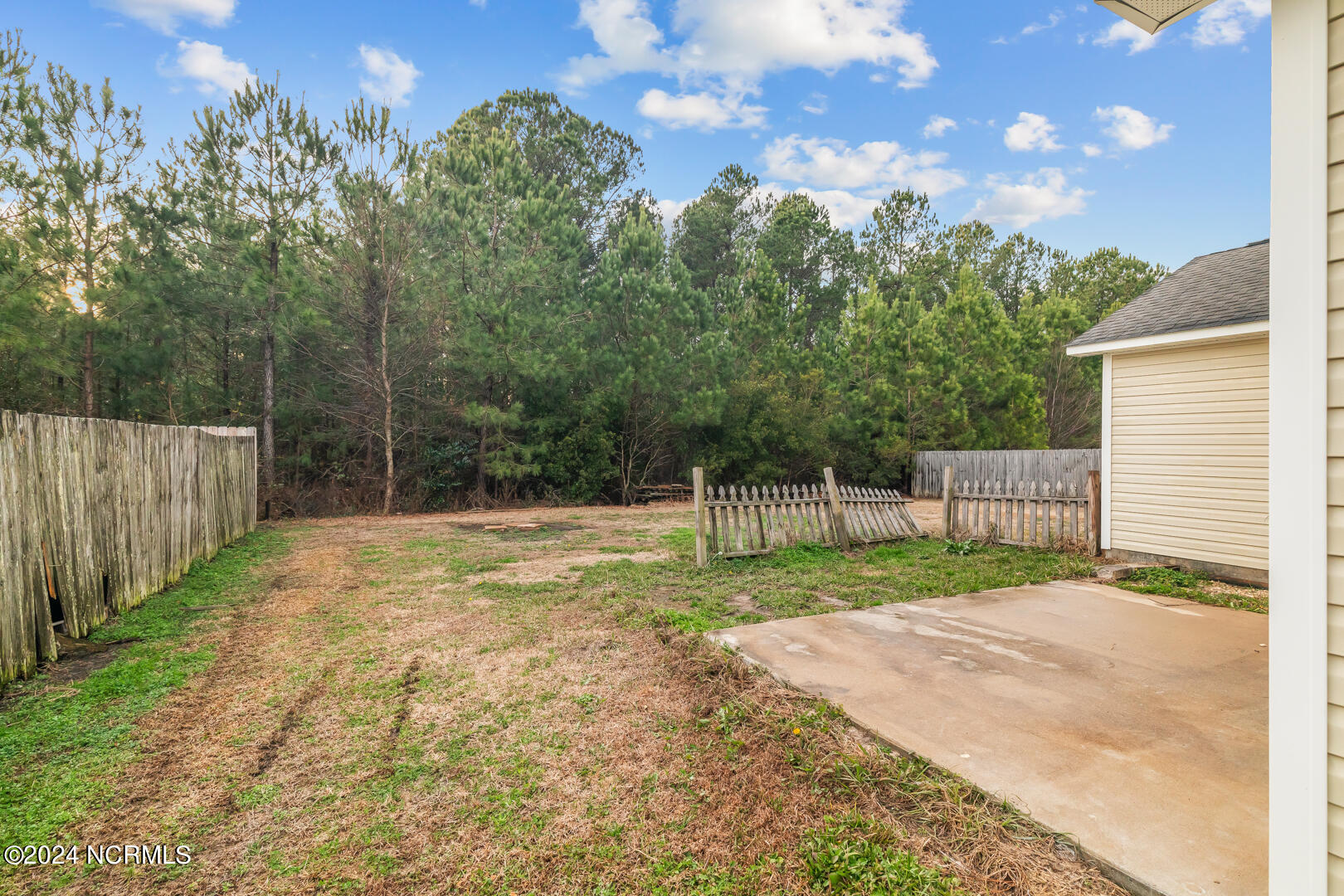 4003 W T Whitehead Drive