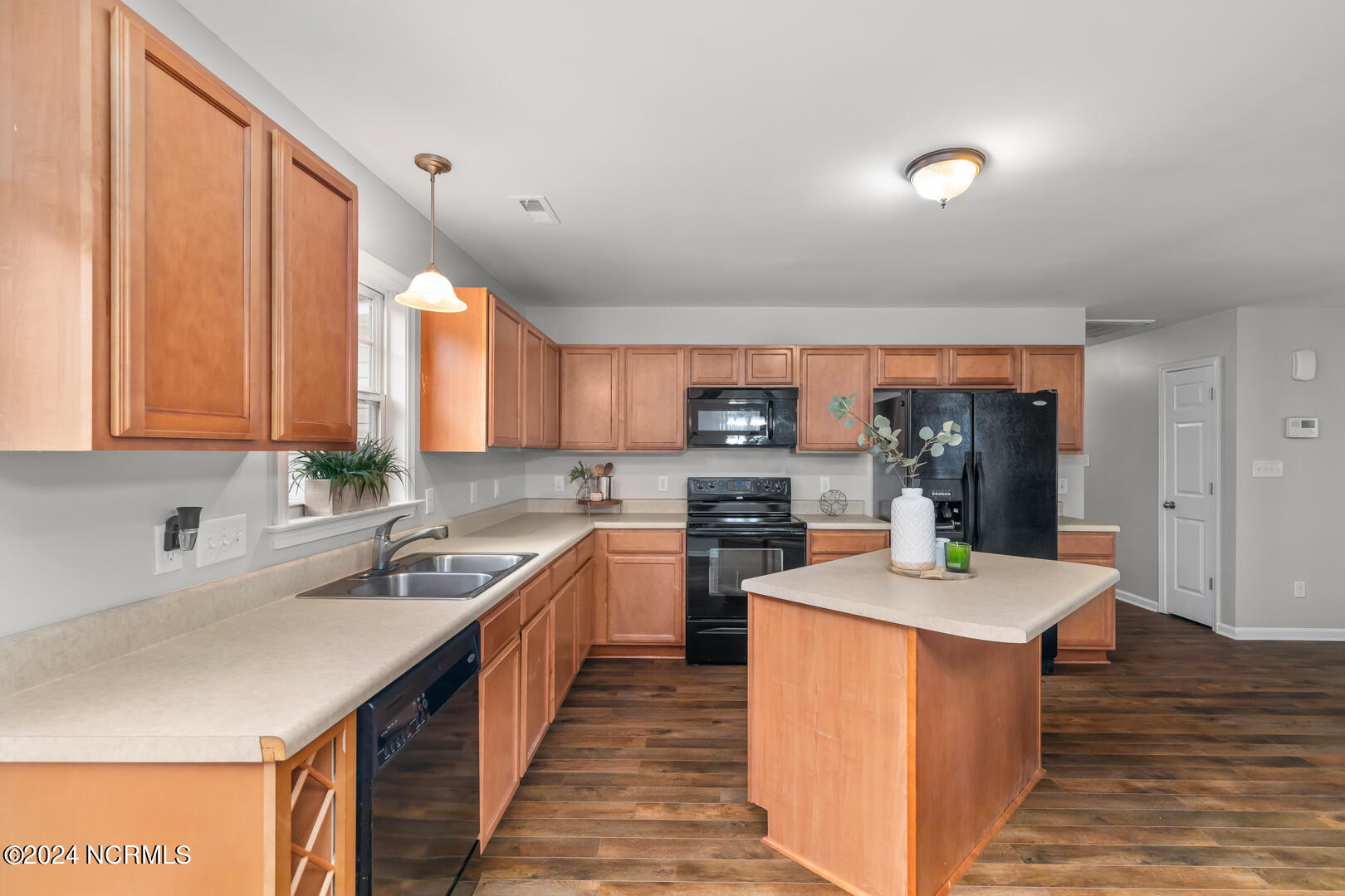 4003 W T Whitehead Drive