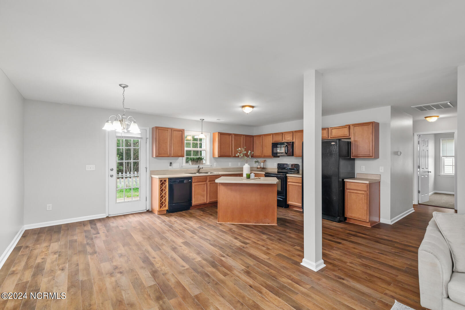 4003 W T Whitehead Drive