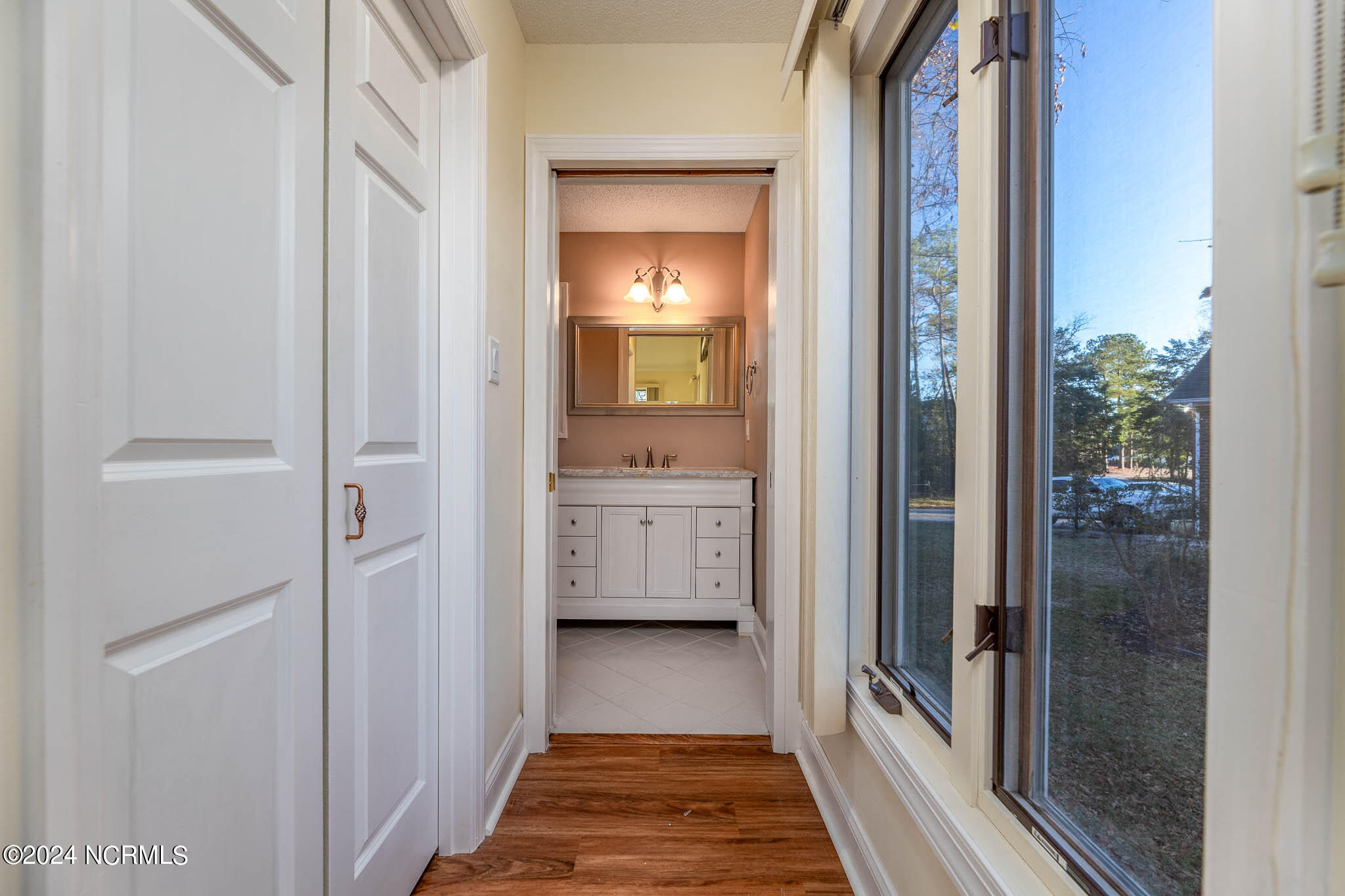 1904 Harbourside Drive