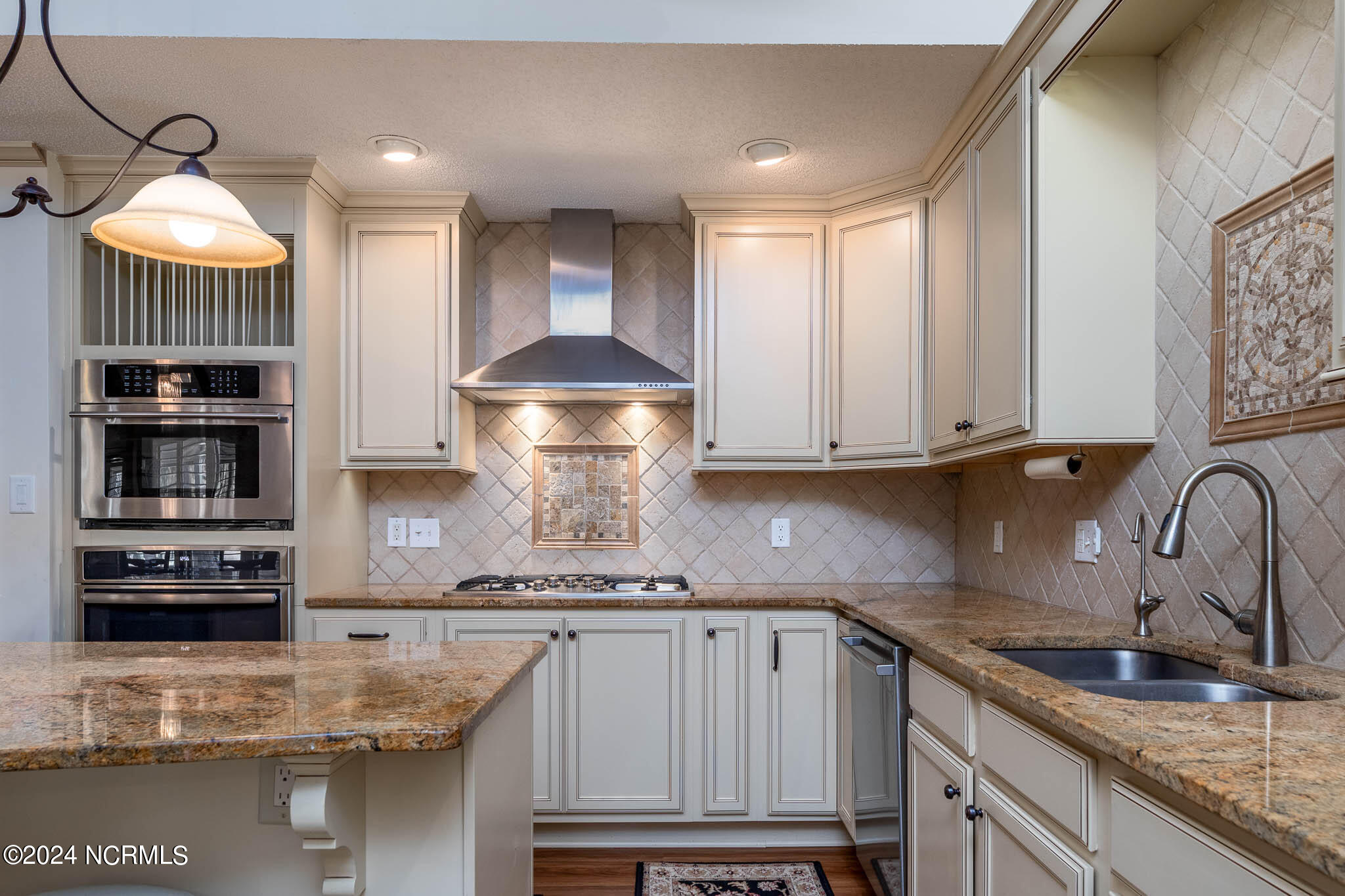 1904 Harbourside Drive