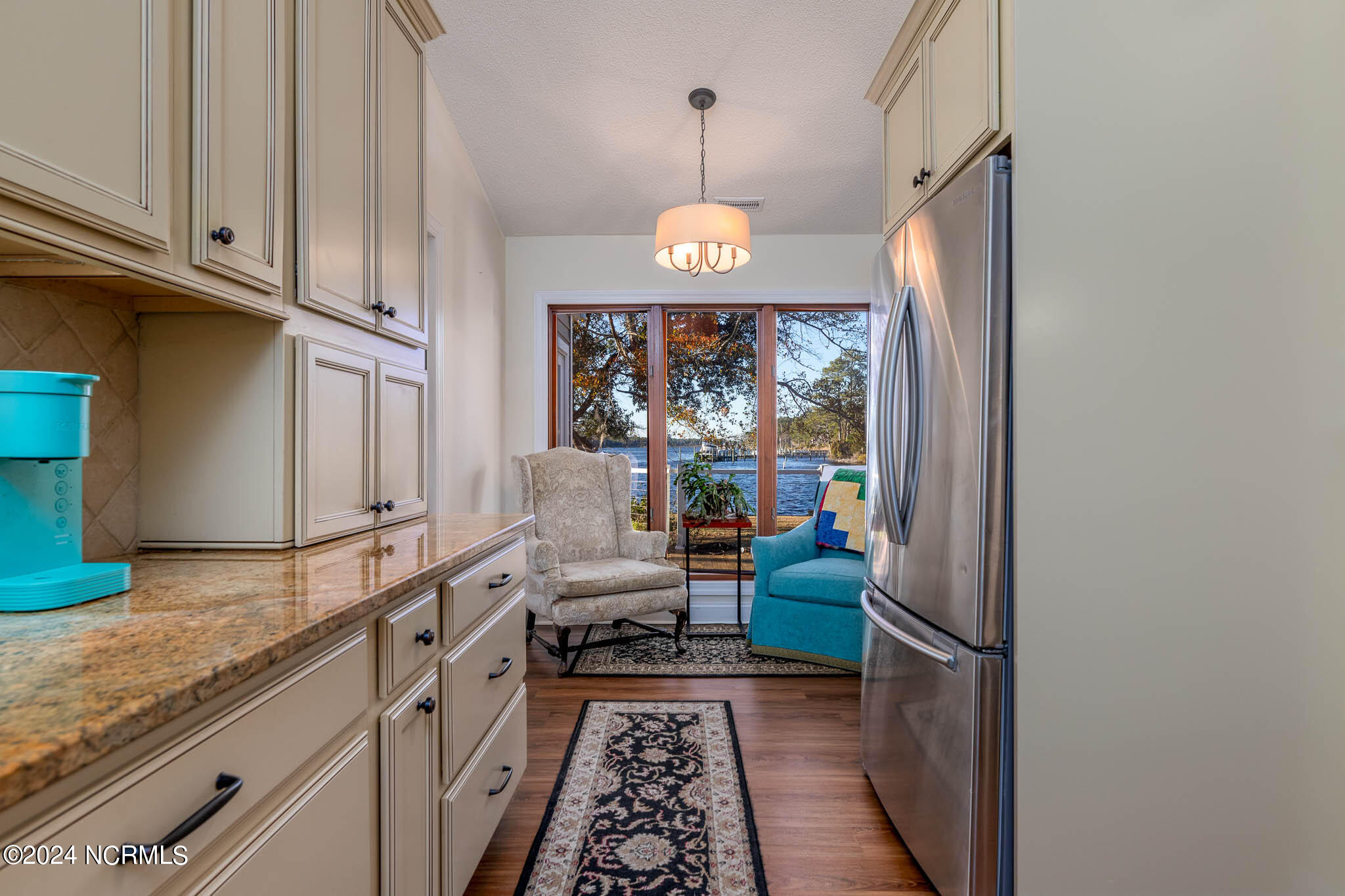 1904 Harbourside Drive