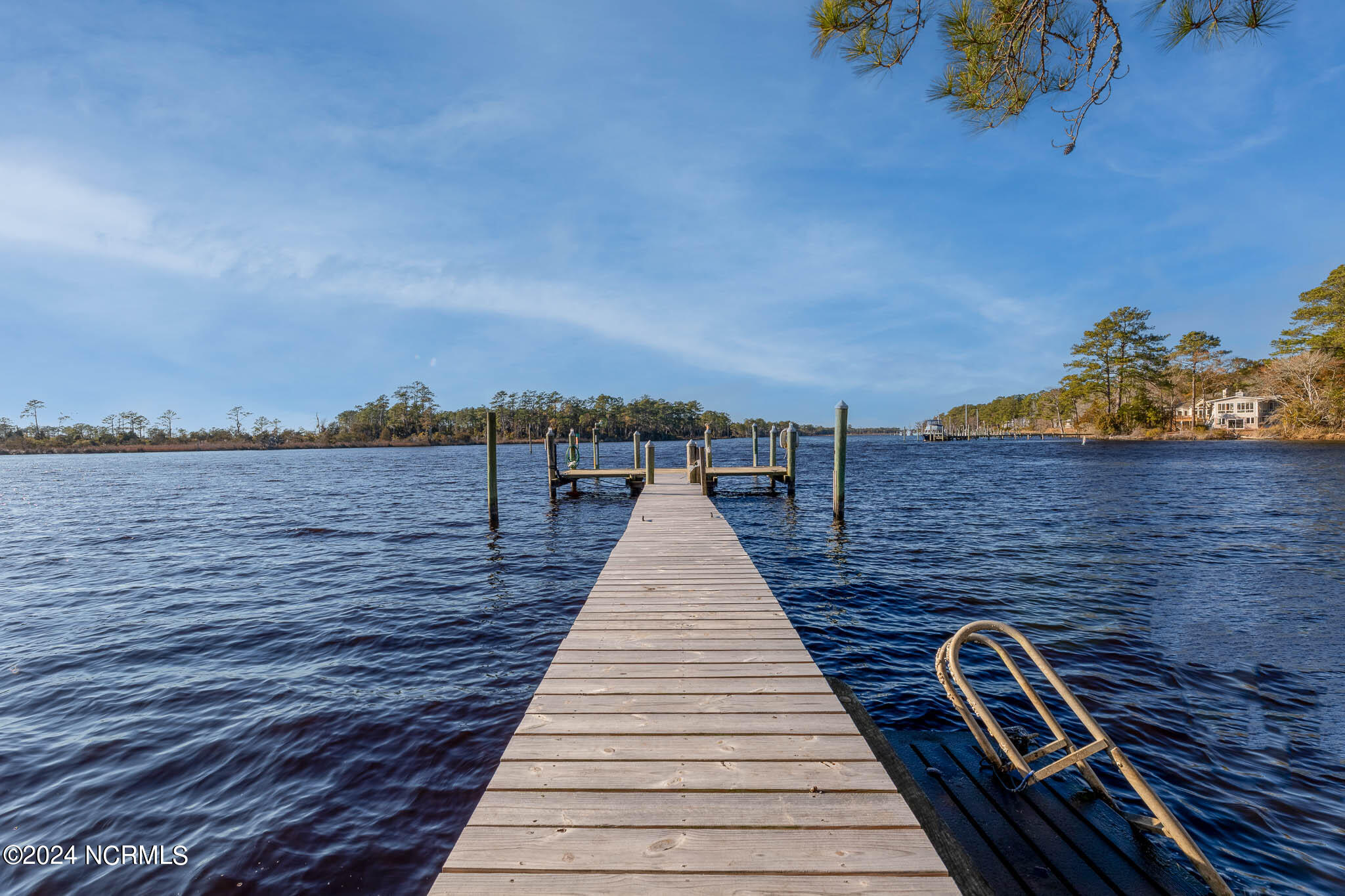 1904 Harbourside Drive